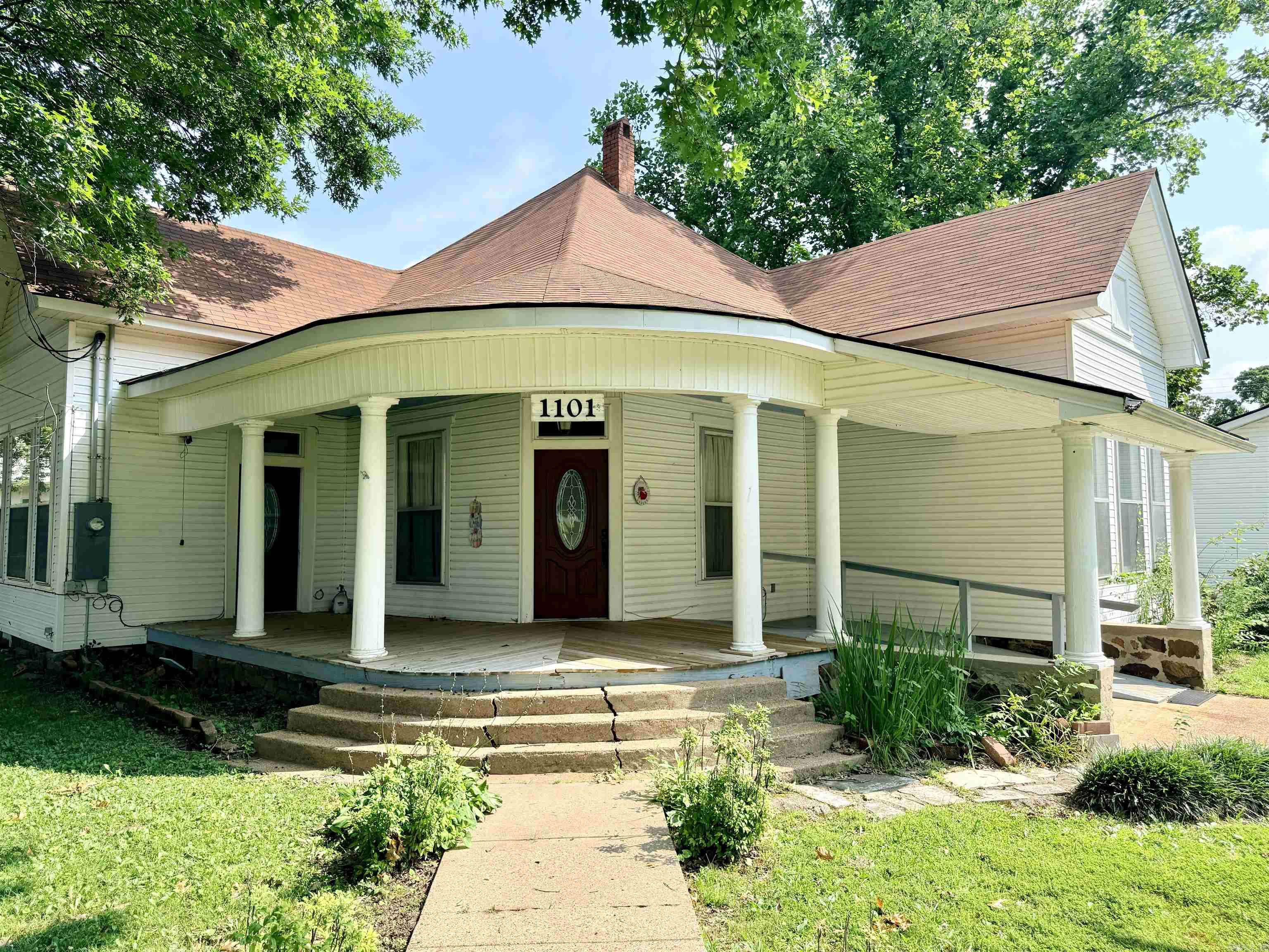 1101 Main Street Property Photo 1