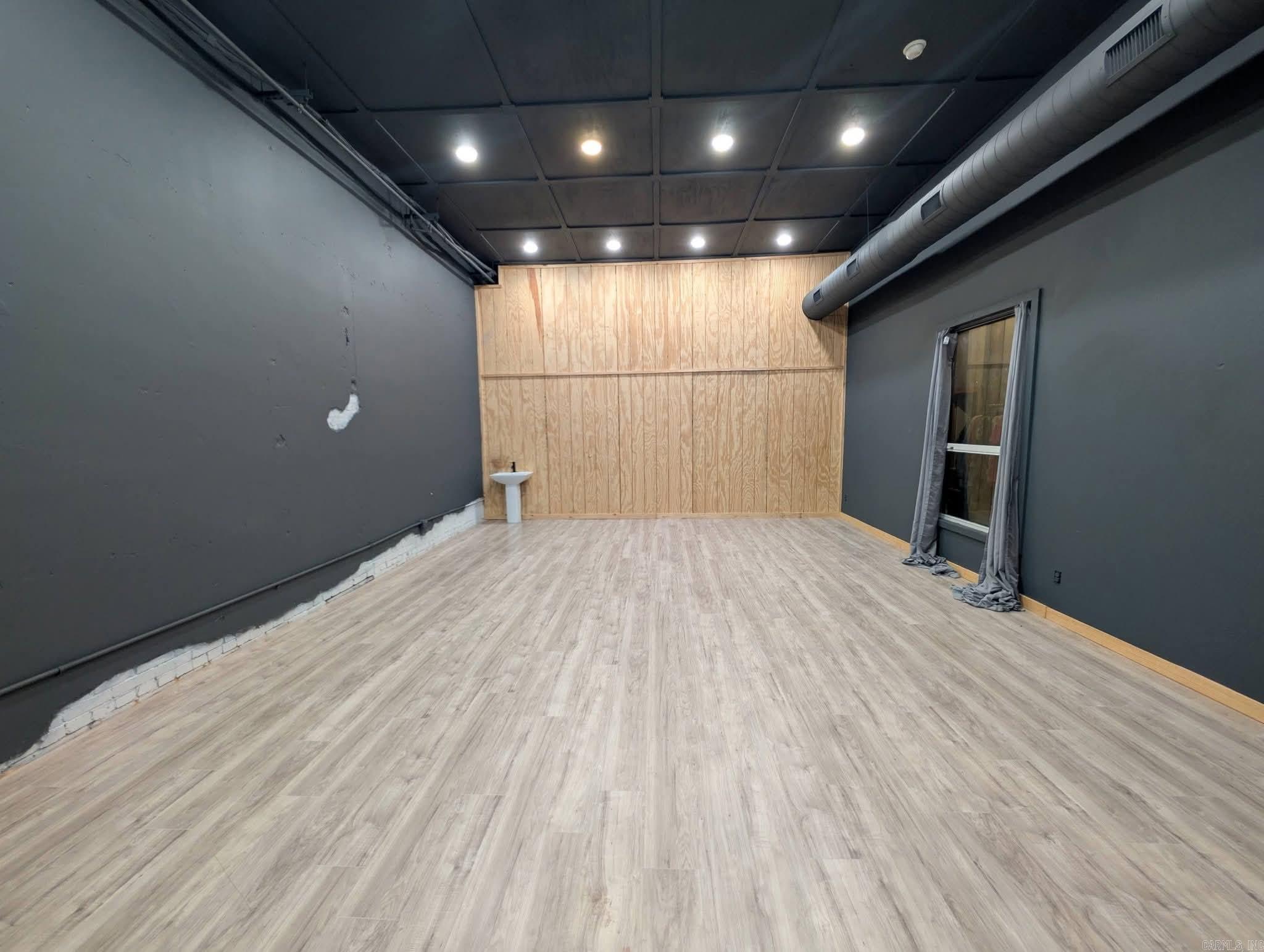601 Mena St. Property Photo 10