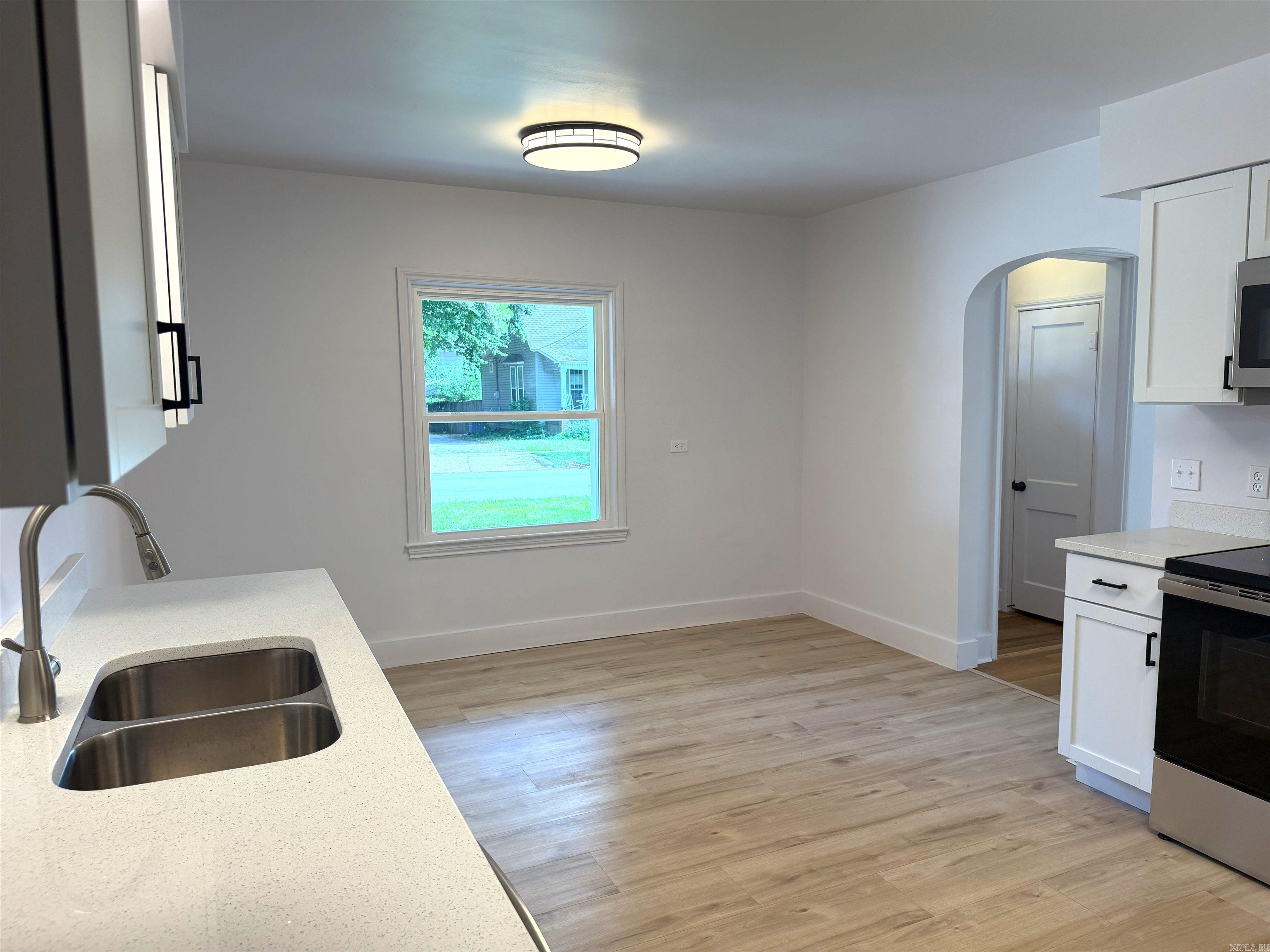 605 W Highland Property Photo 14