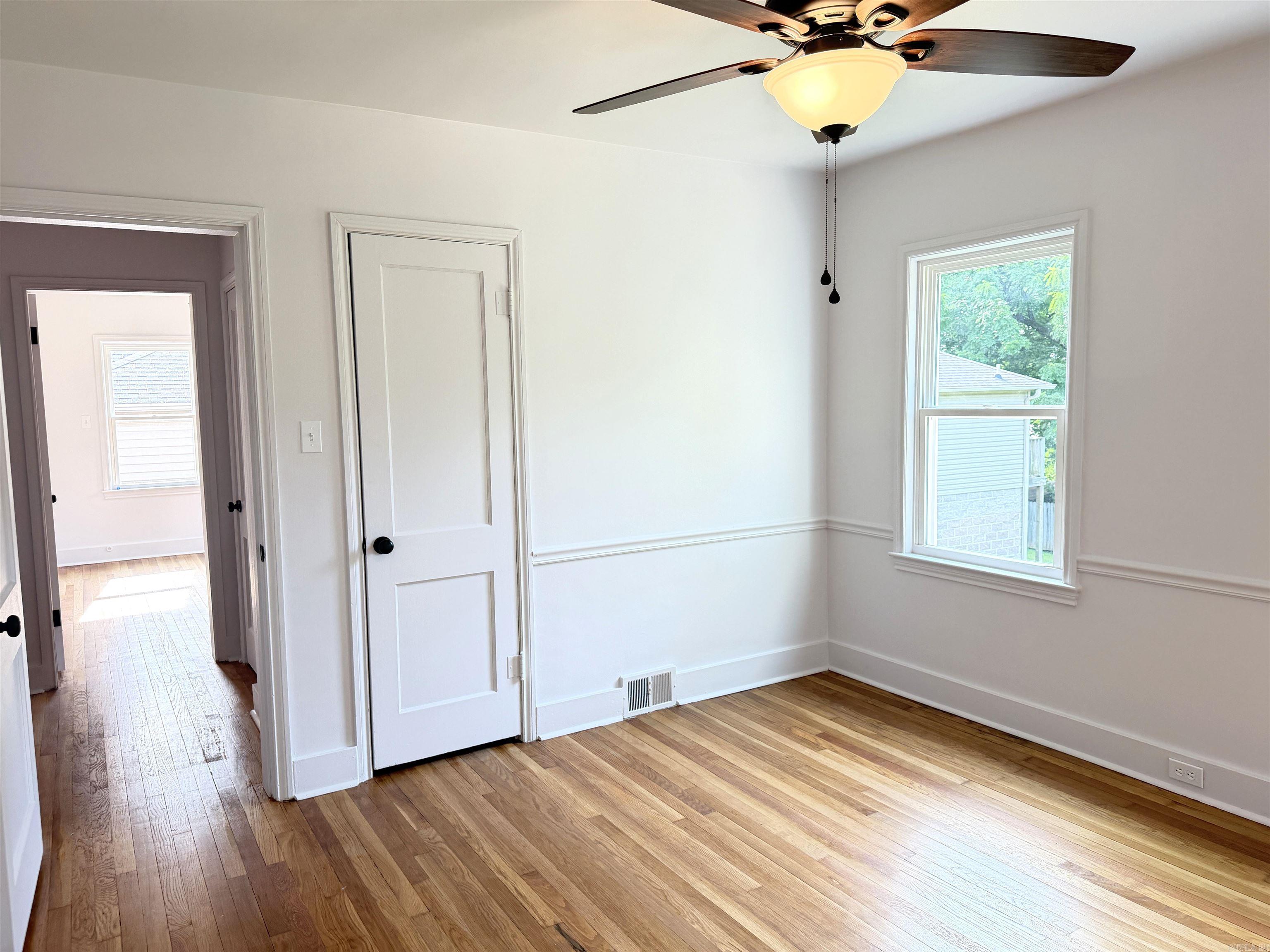 605 W Highland Property Photo 23