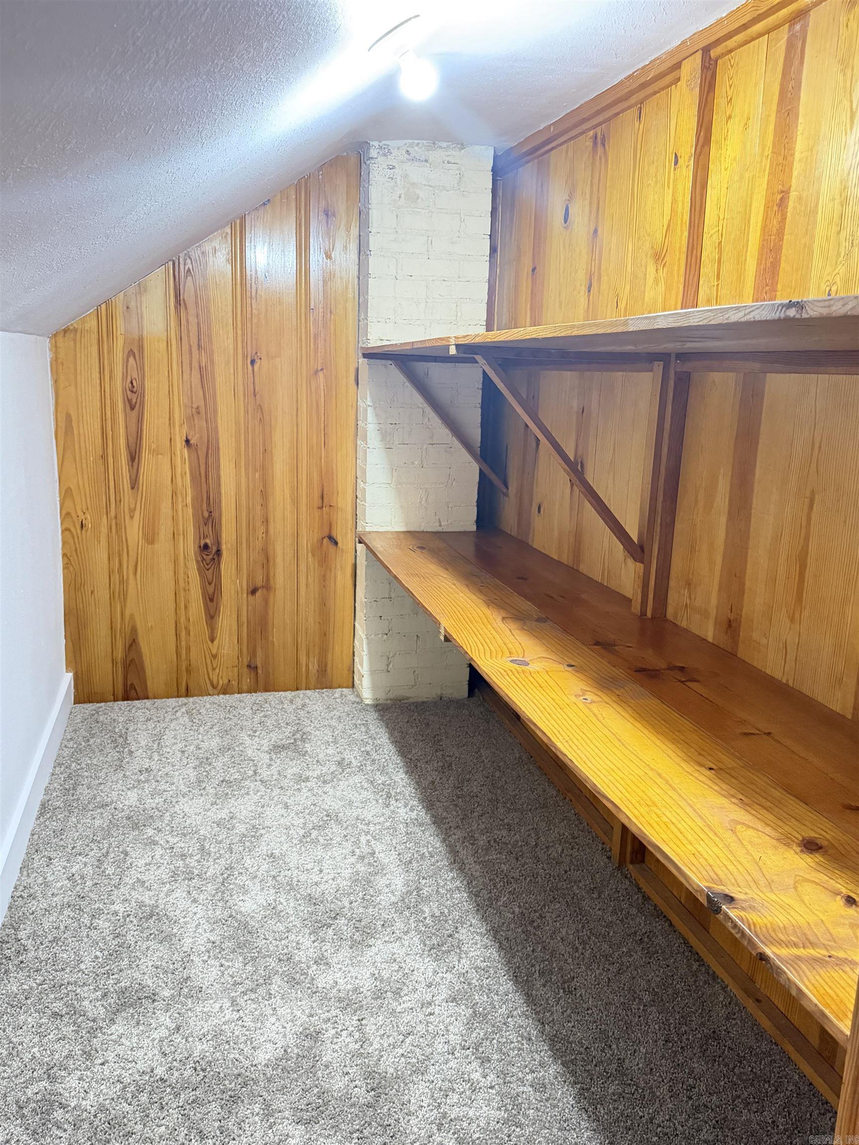 605 W Highland Property Photo 33