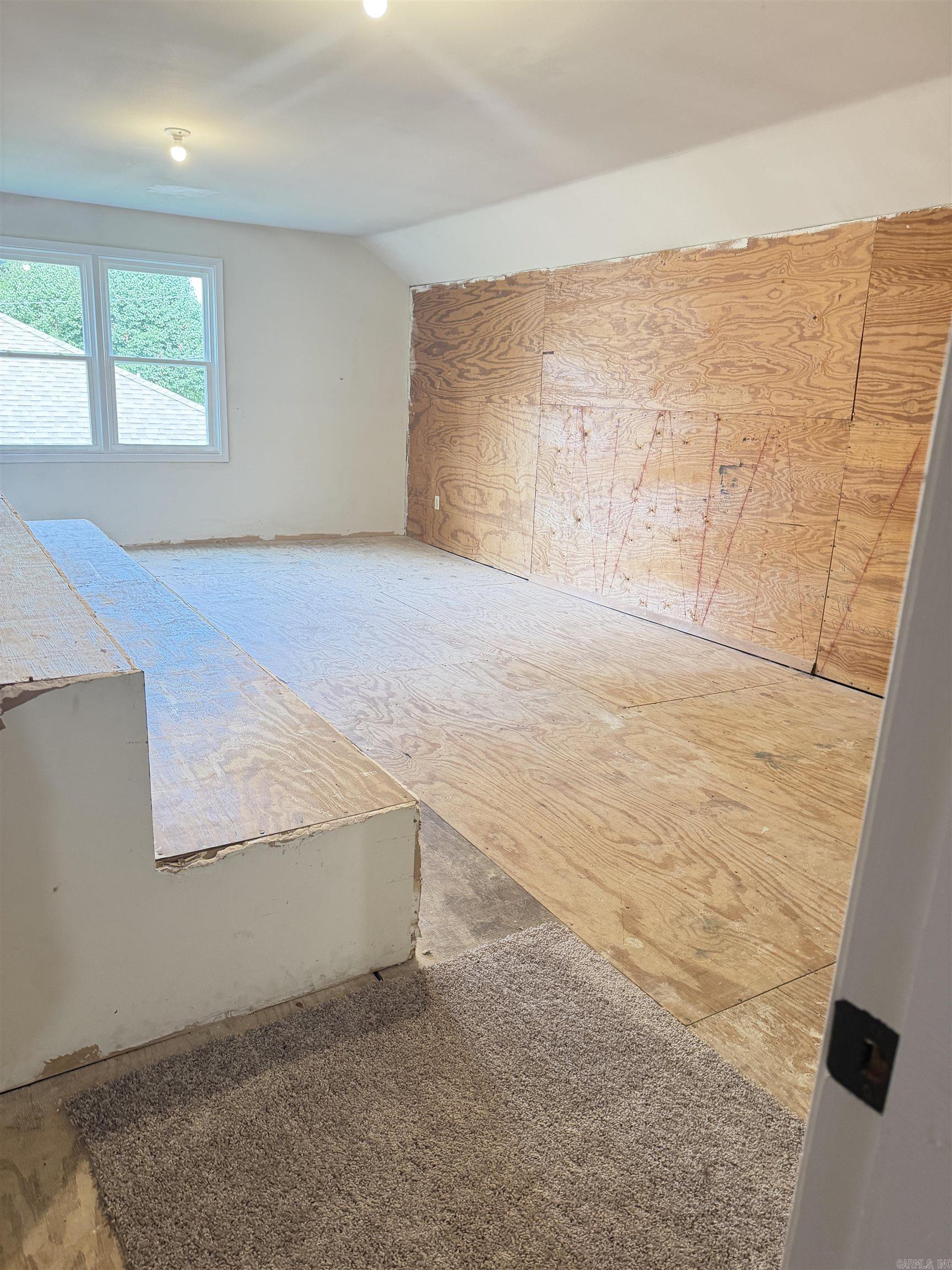 605 W Highland Property Photo 34