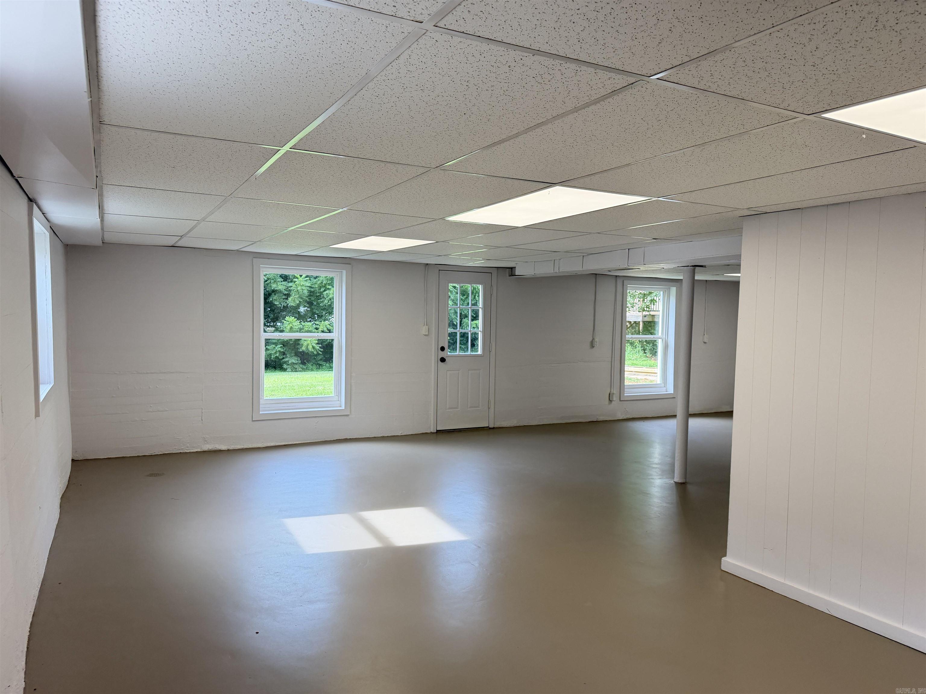 605 W Highland Property Photo 35
