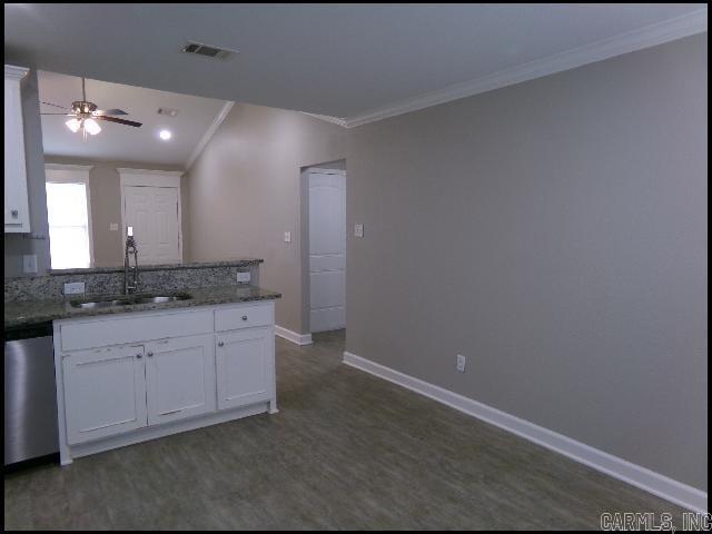 209 Sparrow Road Property Photo 6