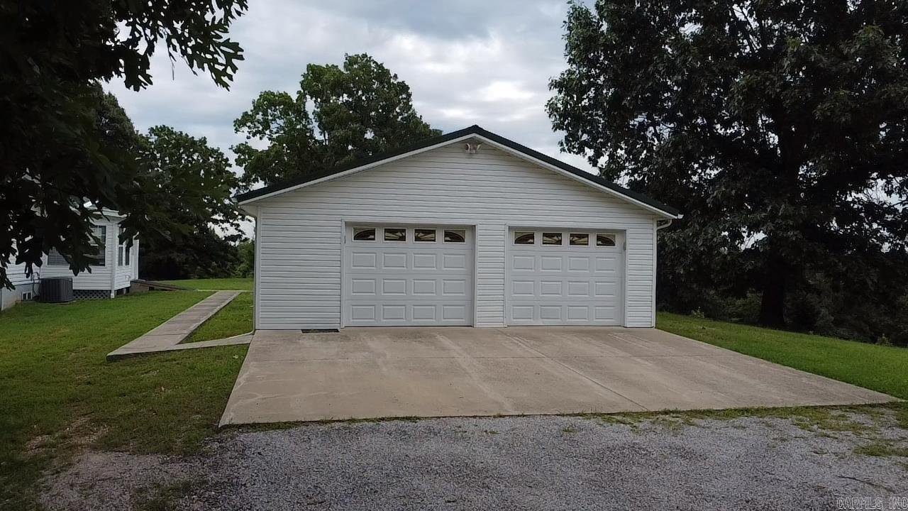 2032 400 Mc Road Property Photo 3
