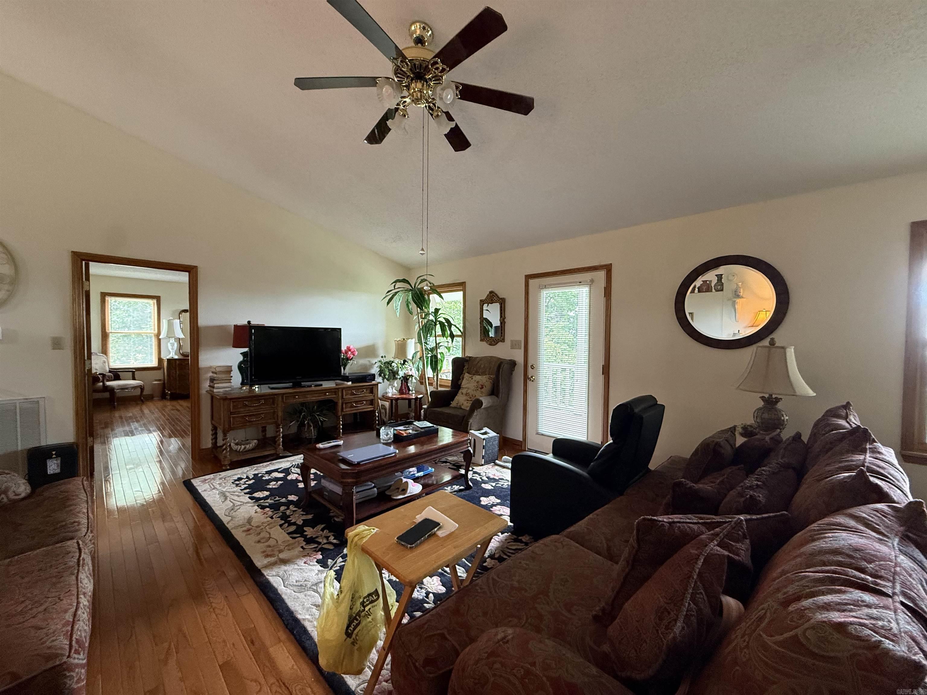 2032 400 Mc Road Property Photo 7