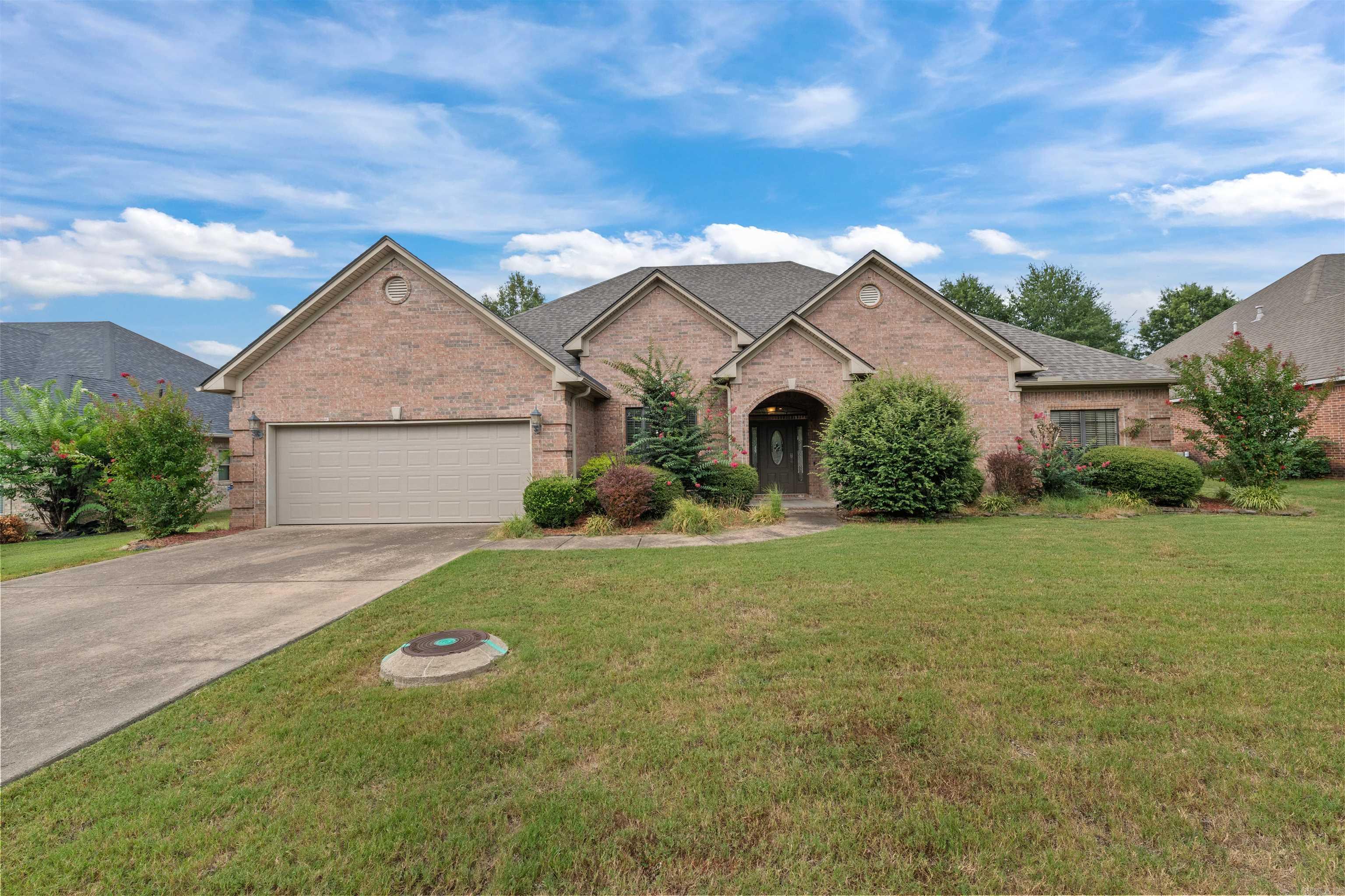 108 Bouriese Circle Property Photo 1