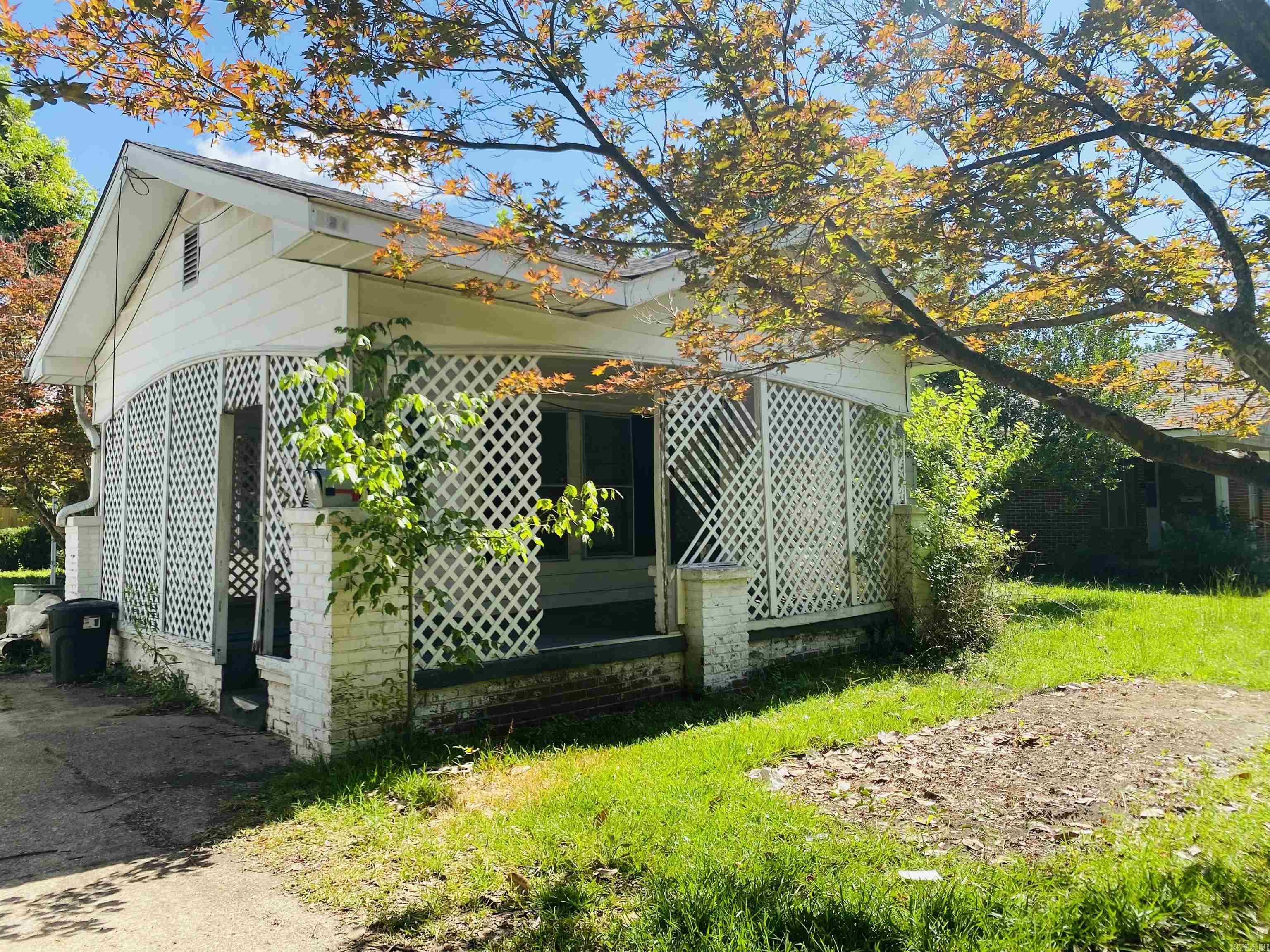 171 North Property Photo 2