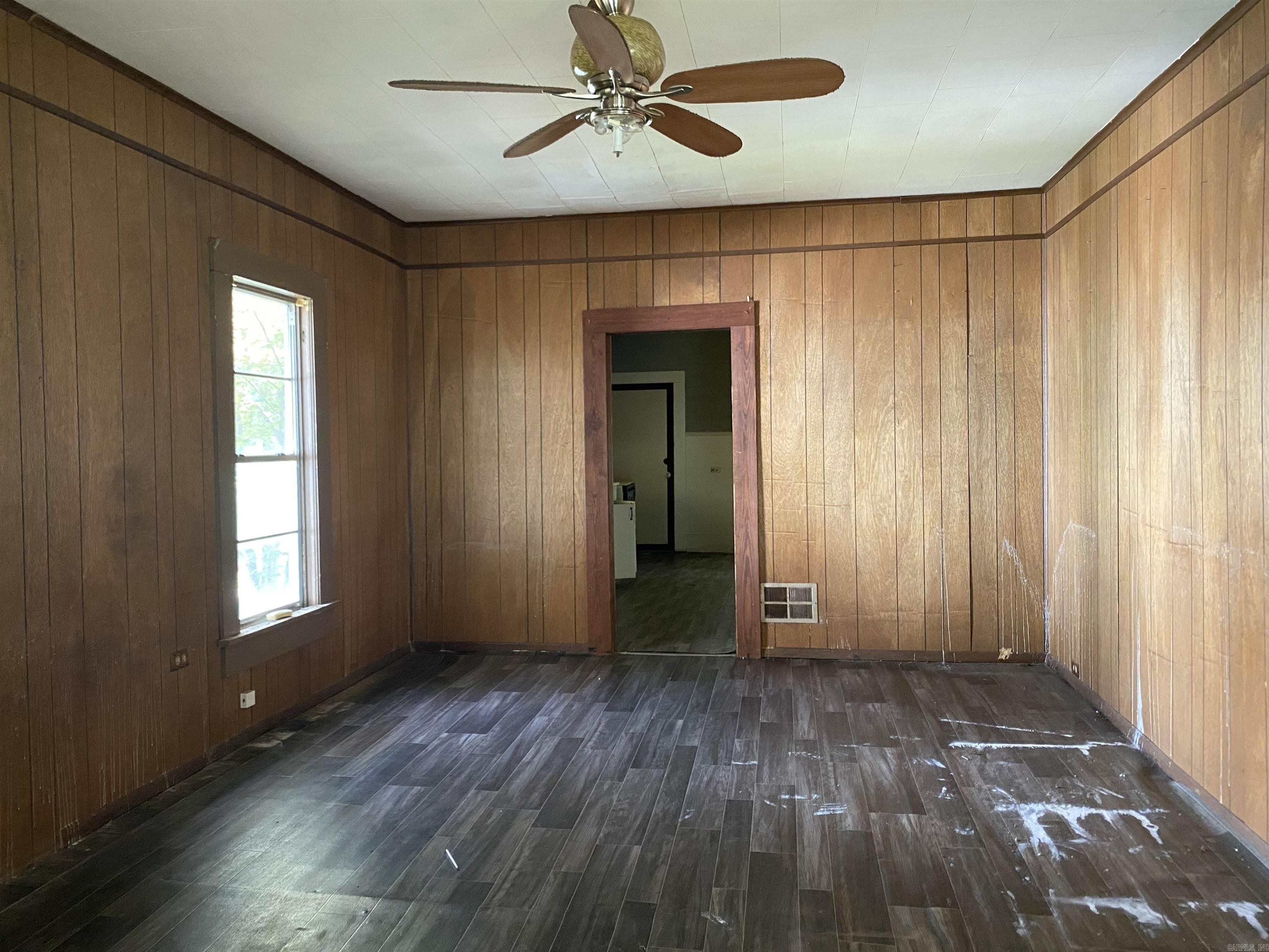 171 North Property Photo 3