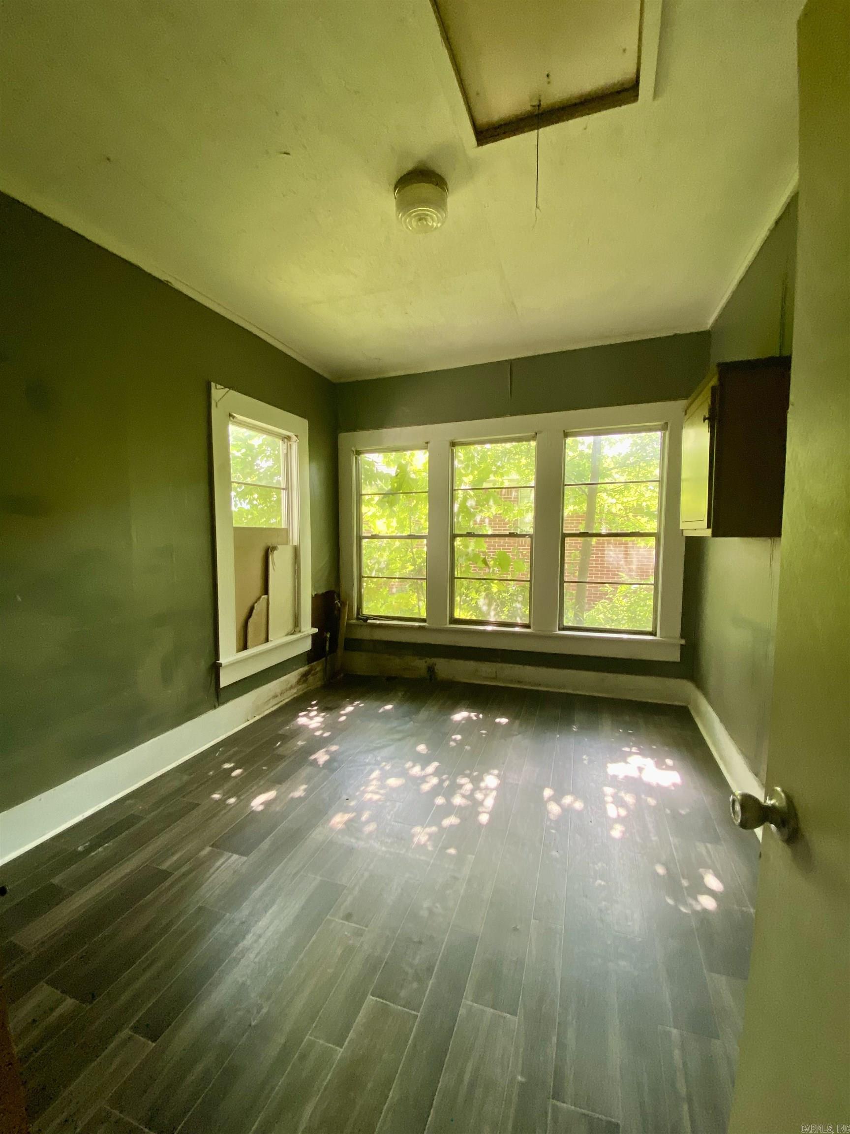 171 North Property Photo 6