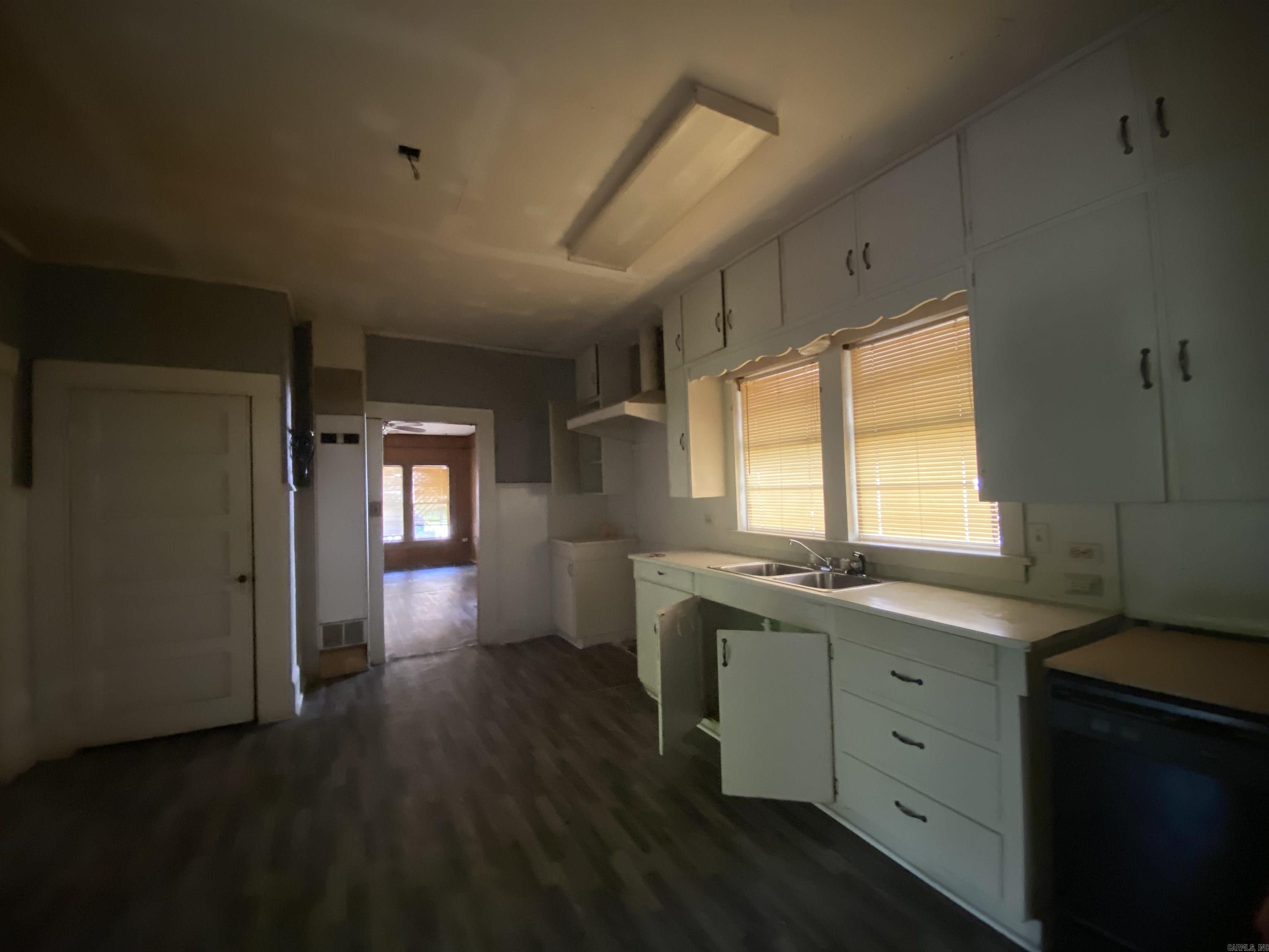 171 North Property Photo 8