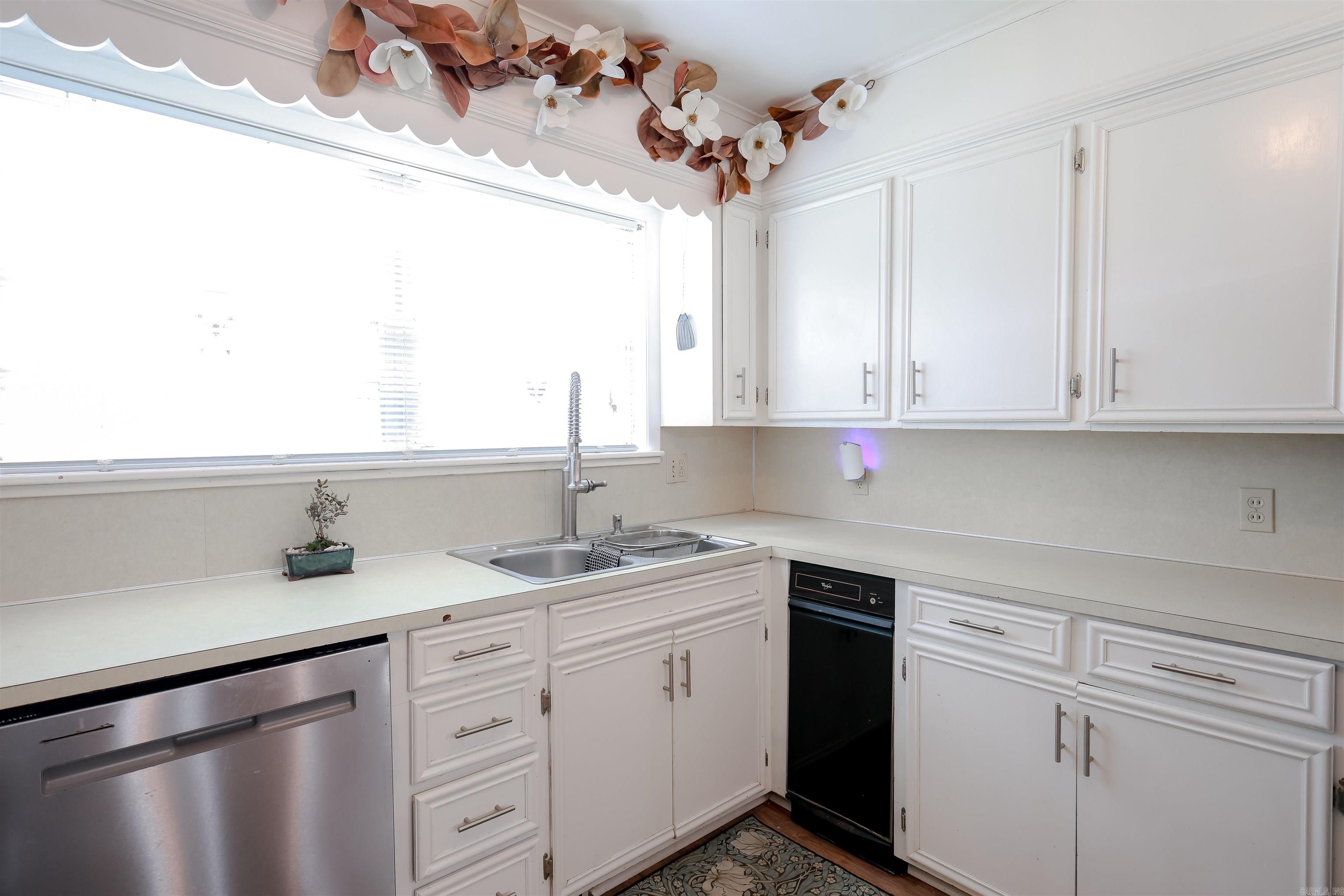 1501 W Faulkner Street Property Photo 10