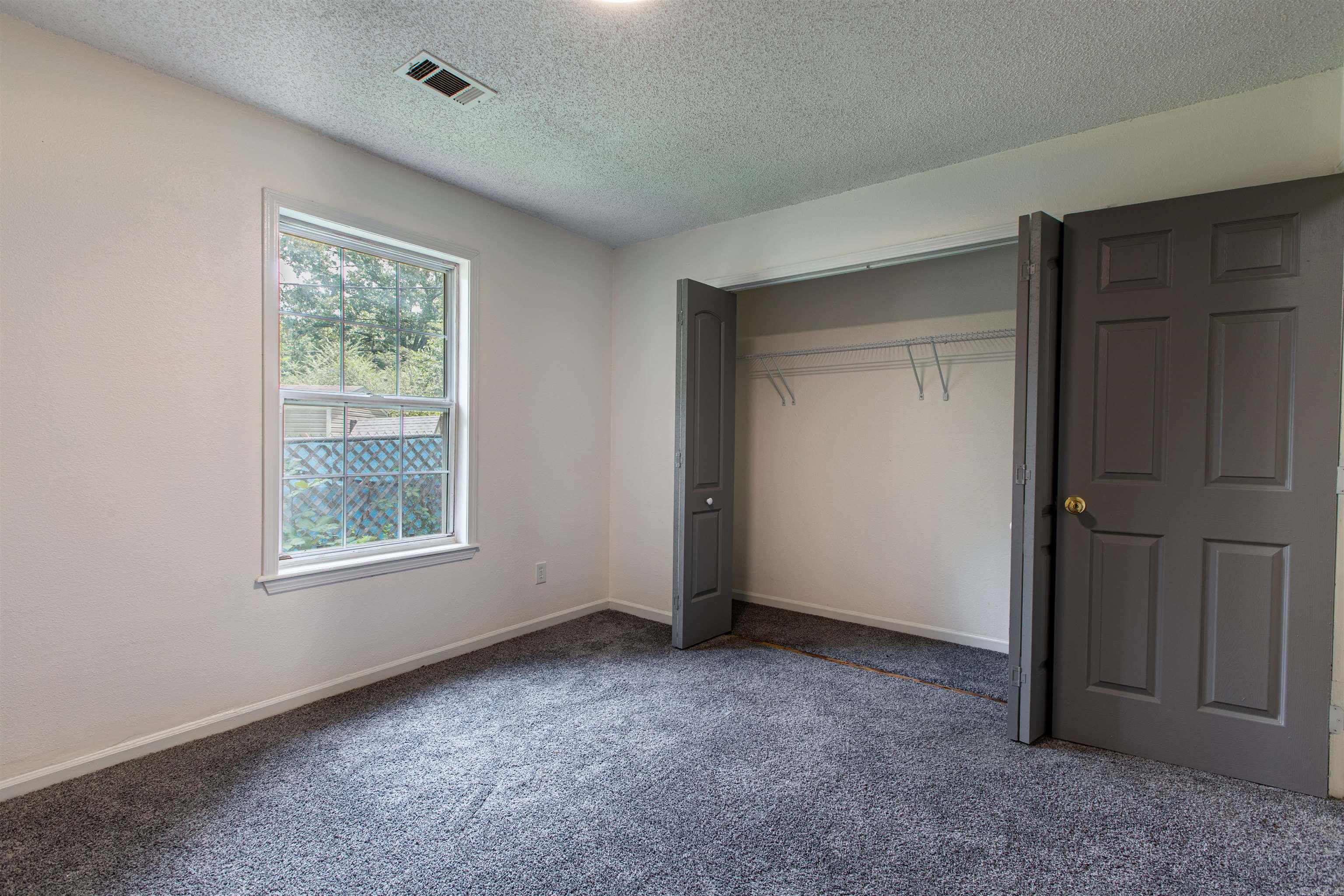187 Babbs Drive Property Photo 14