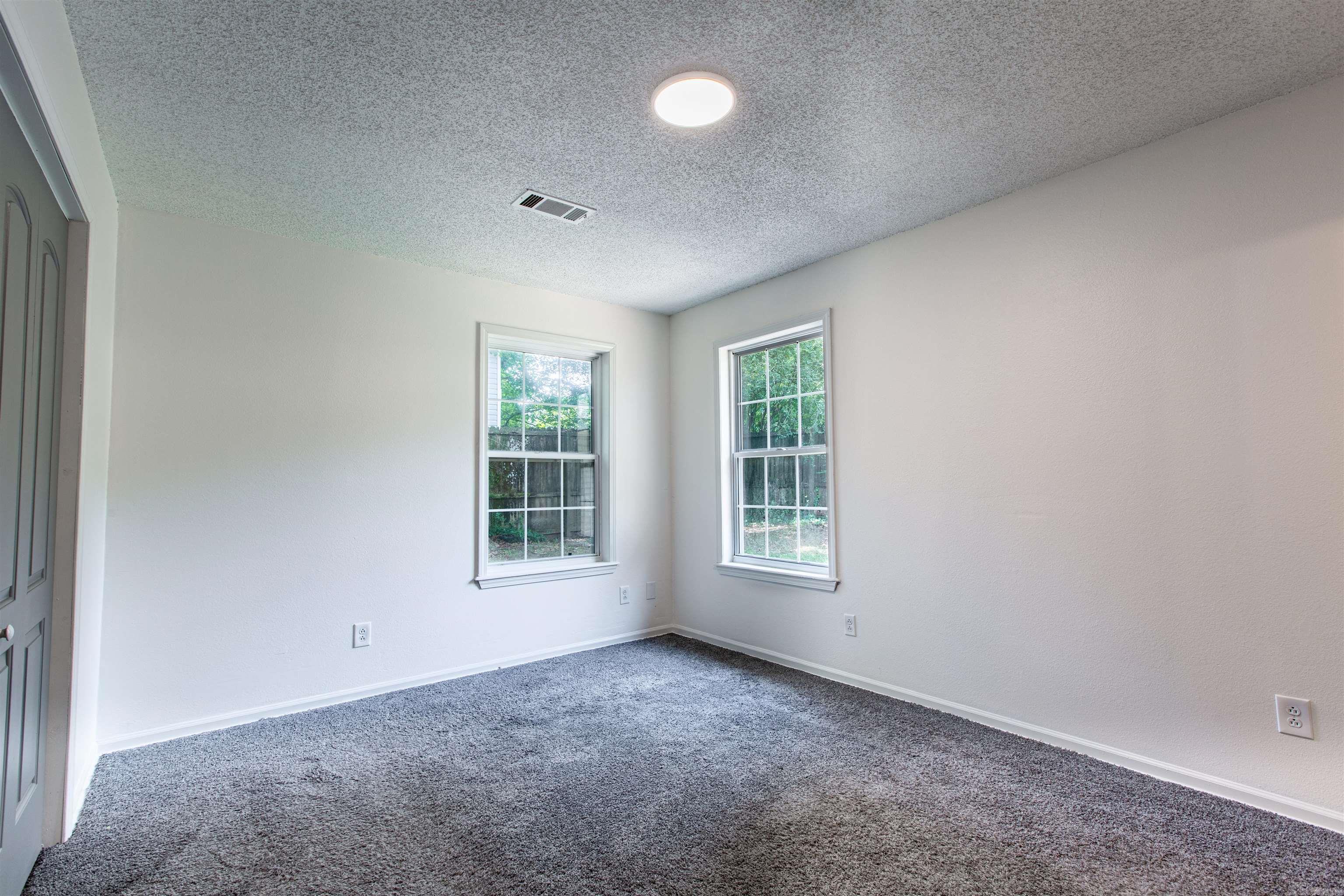 187 Babbs Drive Property Photo 15