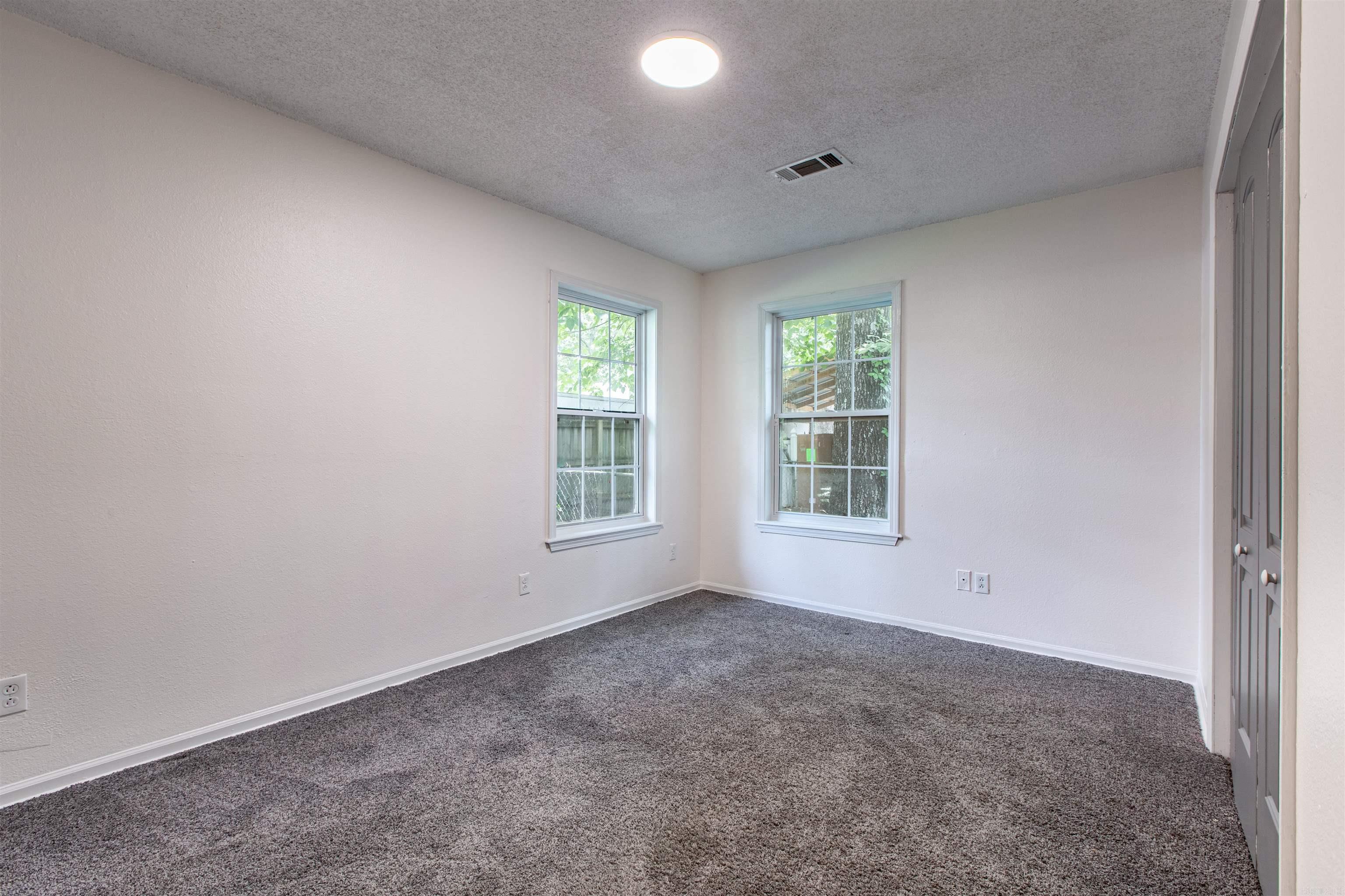 187 Babbs Drive Property Photo 16