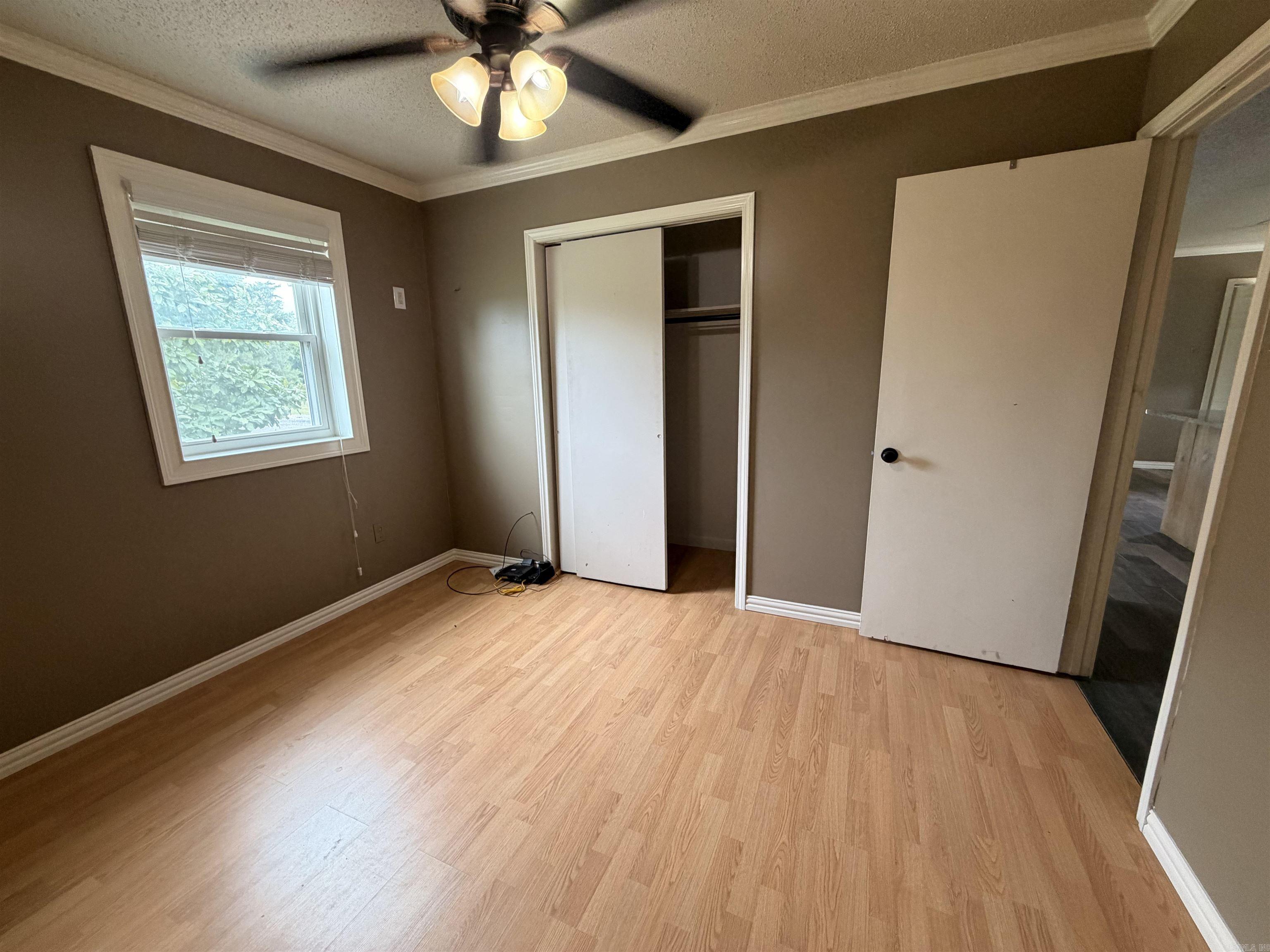1861 Ferguson Ln Property Photo 23
