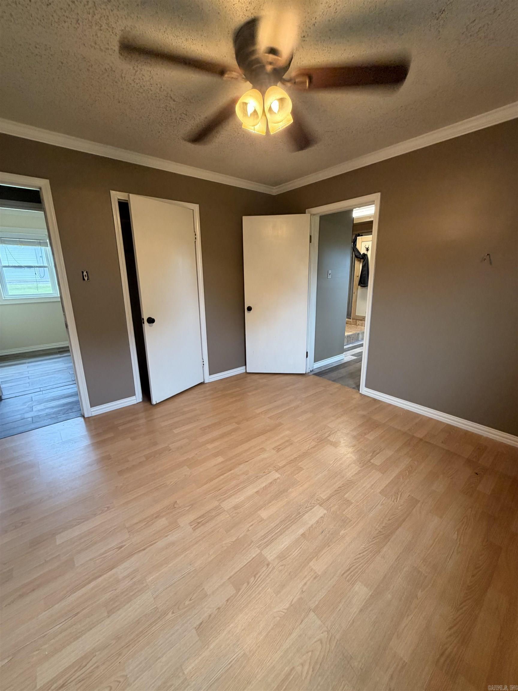 1861 Ferguson Ln Property Photo 29
