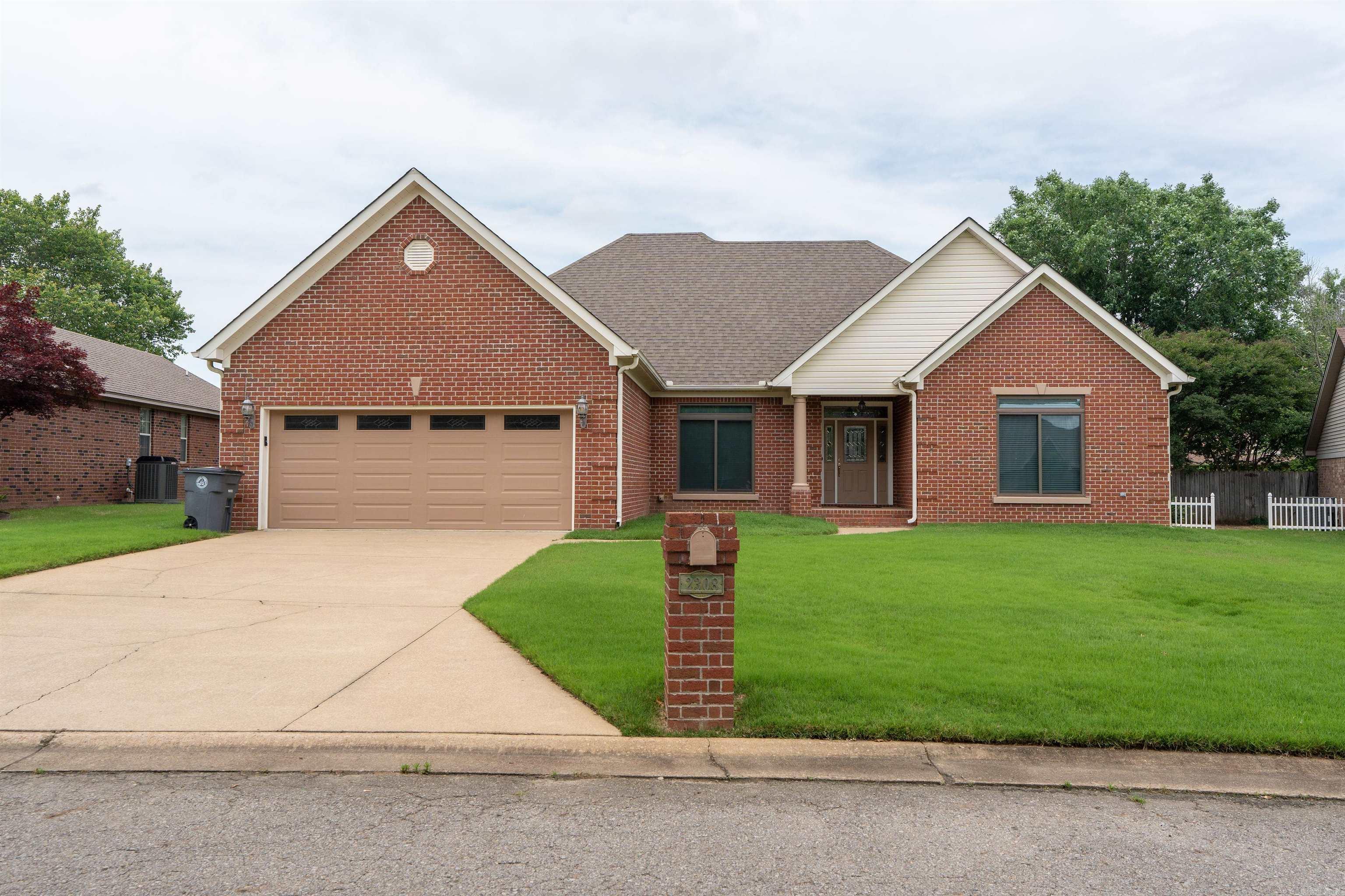 2308 Cattail Road Property Photo 1