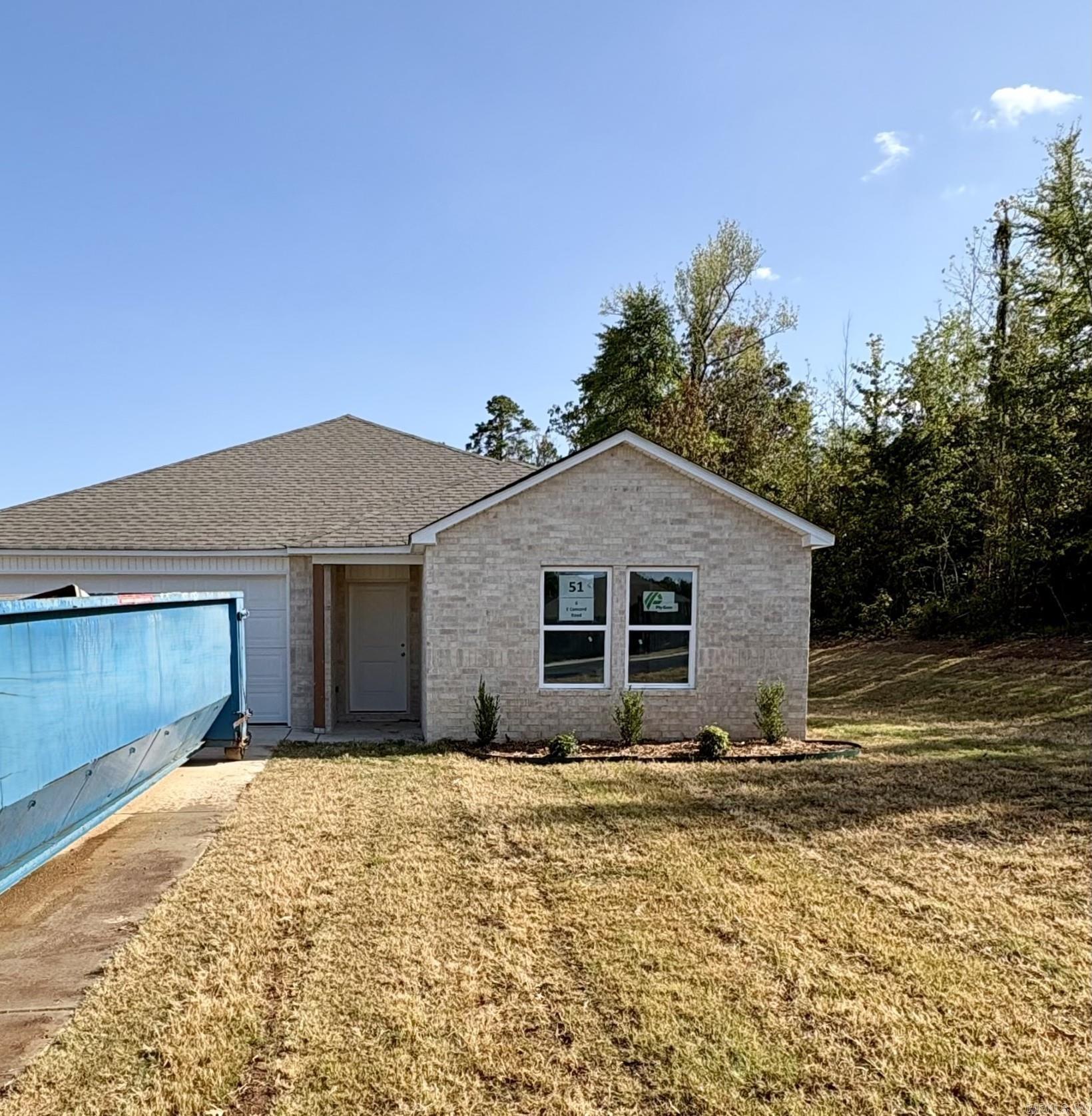 104 E Concord Road Property Photo 1