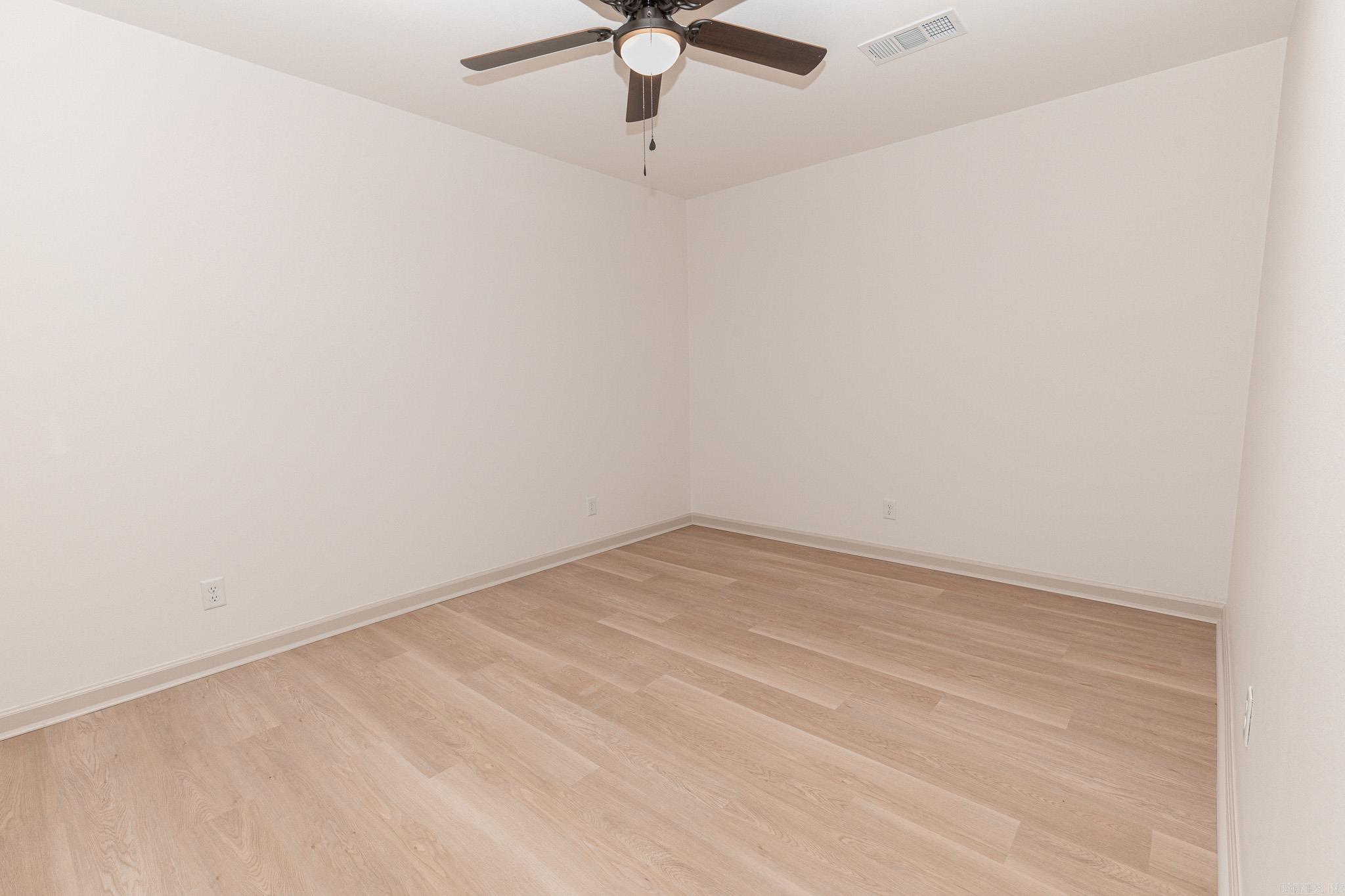 1201 Robin Property Photo 16