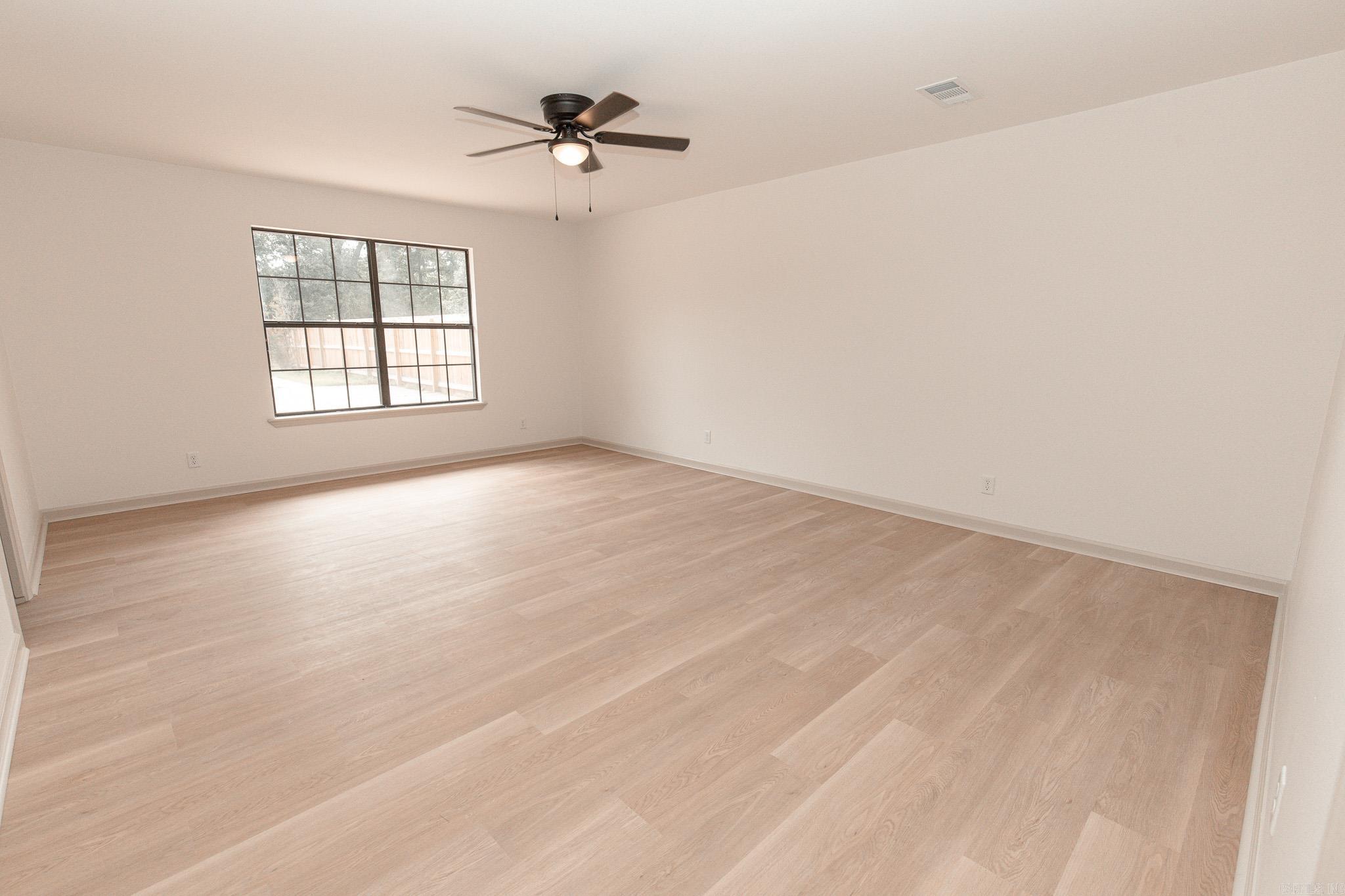 1201 Robin Property Photo 25
