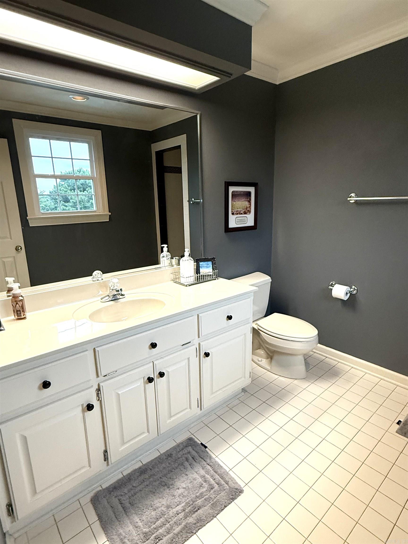 3 Edgehill Property Photo 41