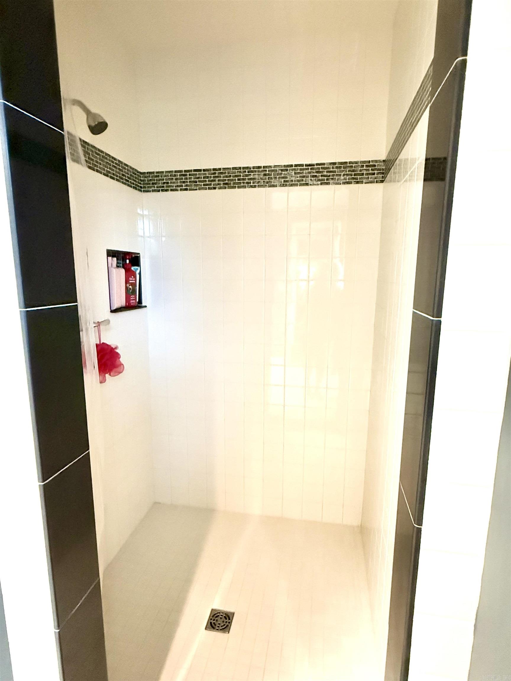 3 Edgehill Property Photo 42