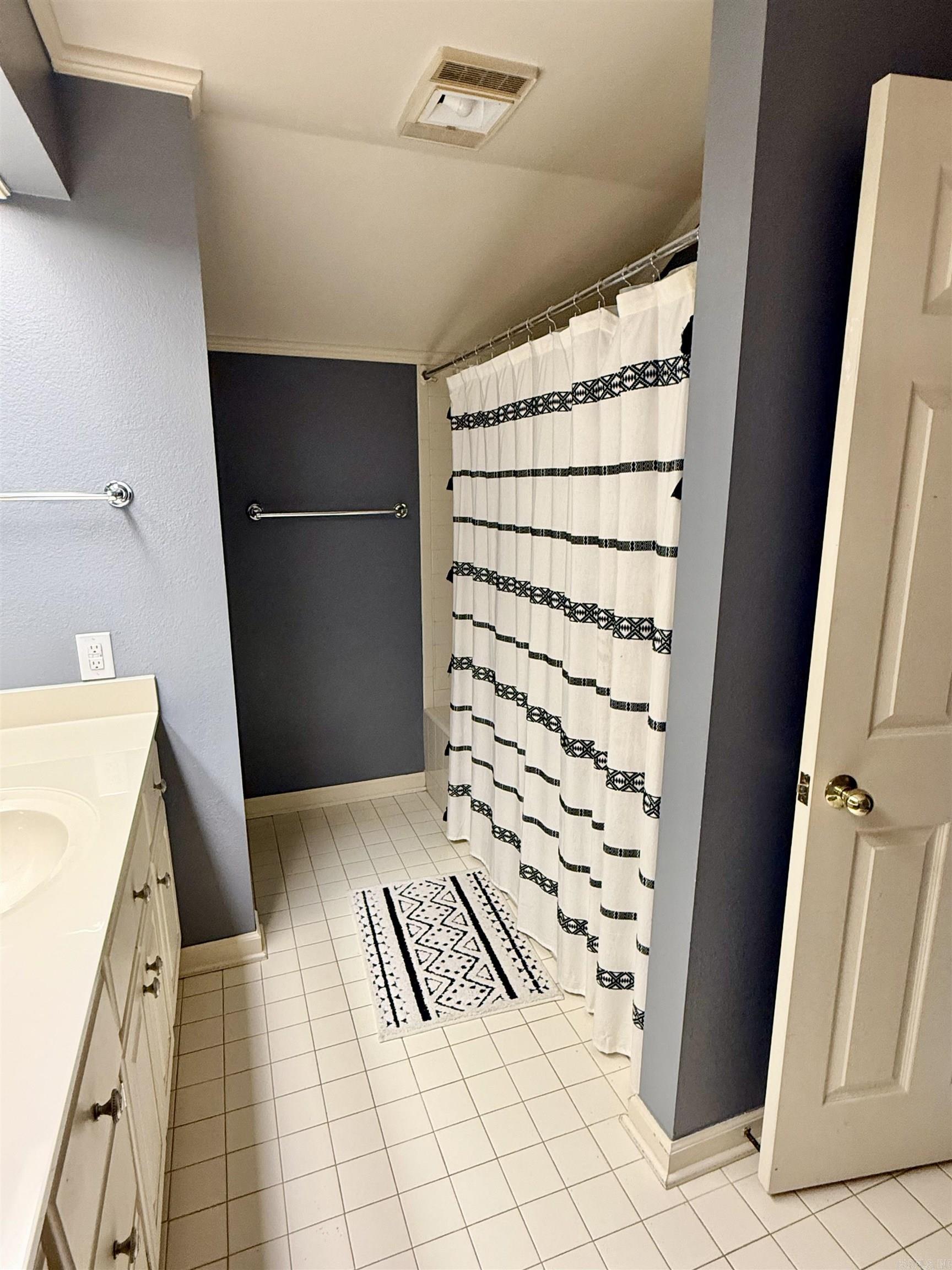 3 Edgehill Property Photo 46