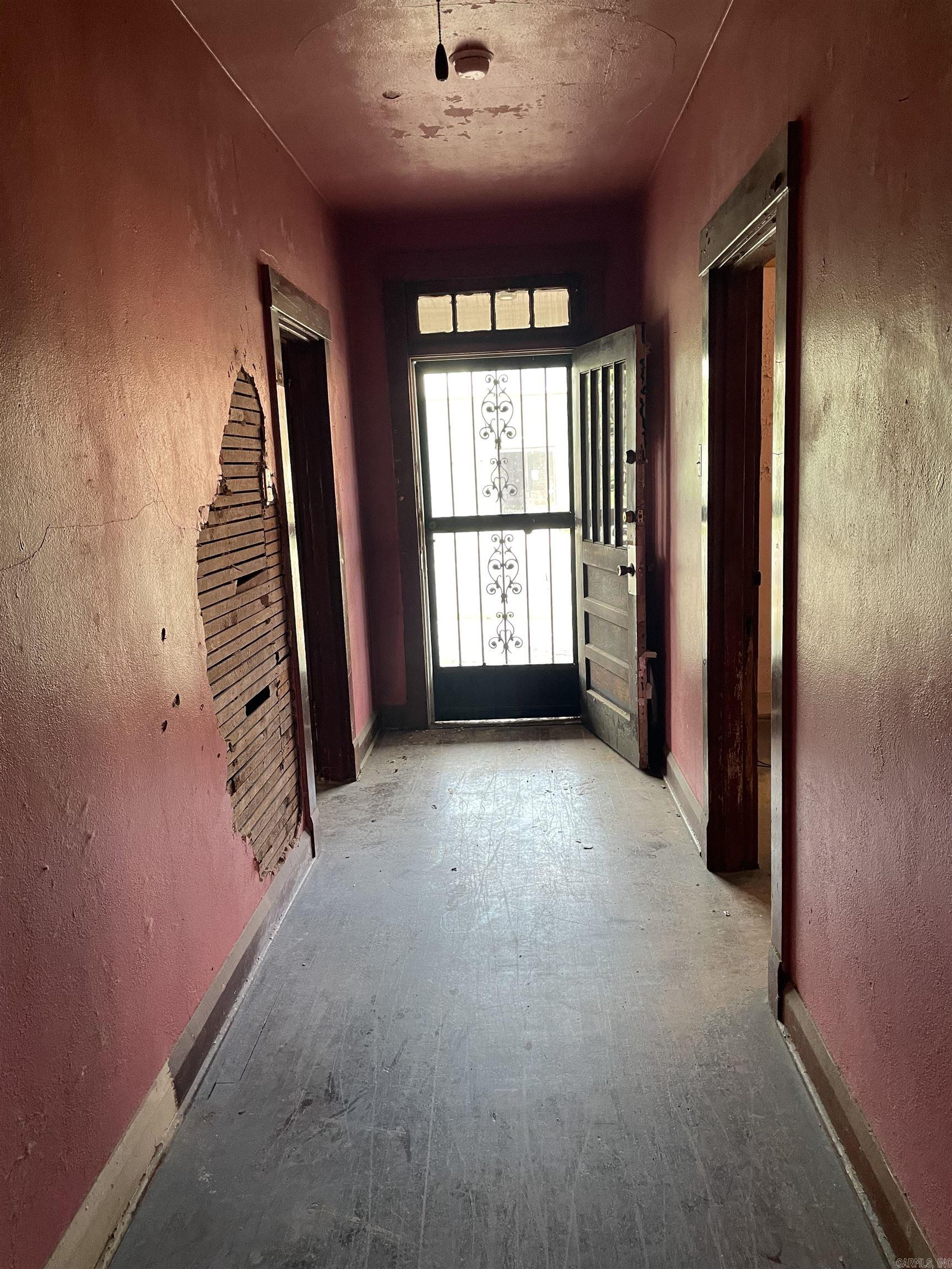 124 Pleasant Property Photo 3