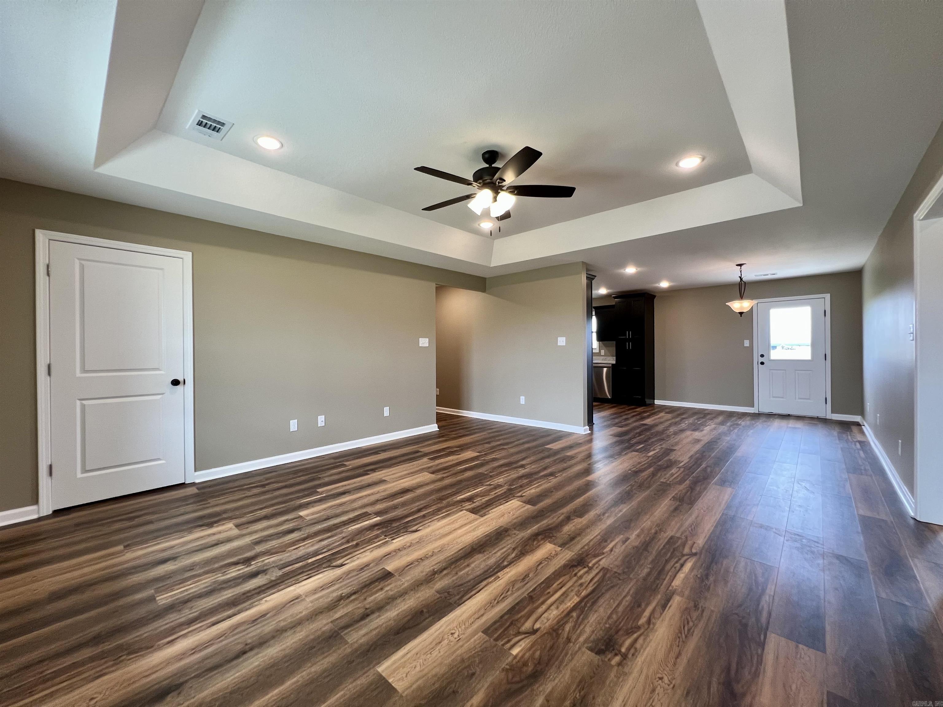 808 Dwight Street Property Photo 4