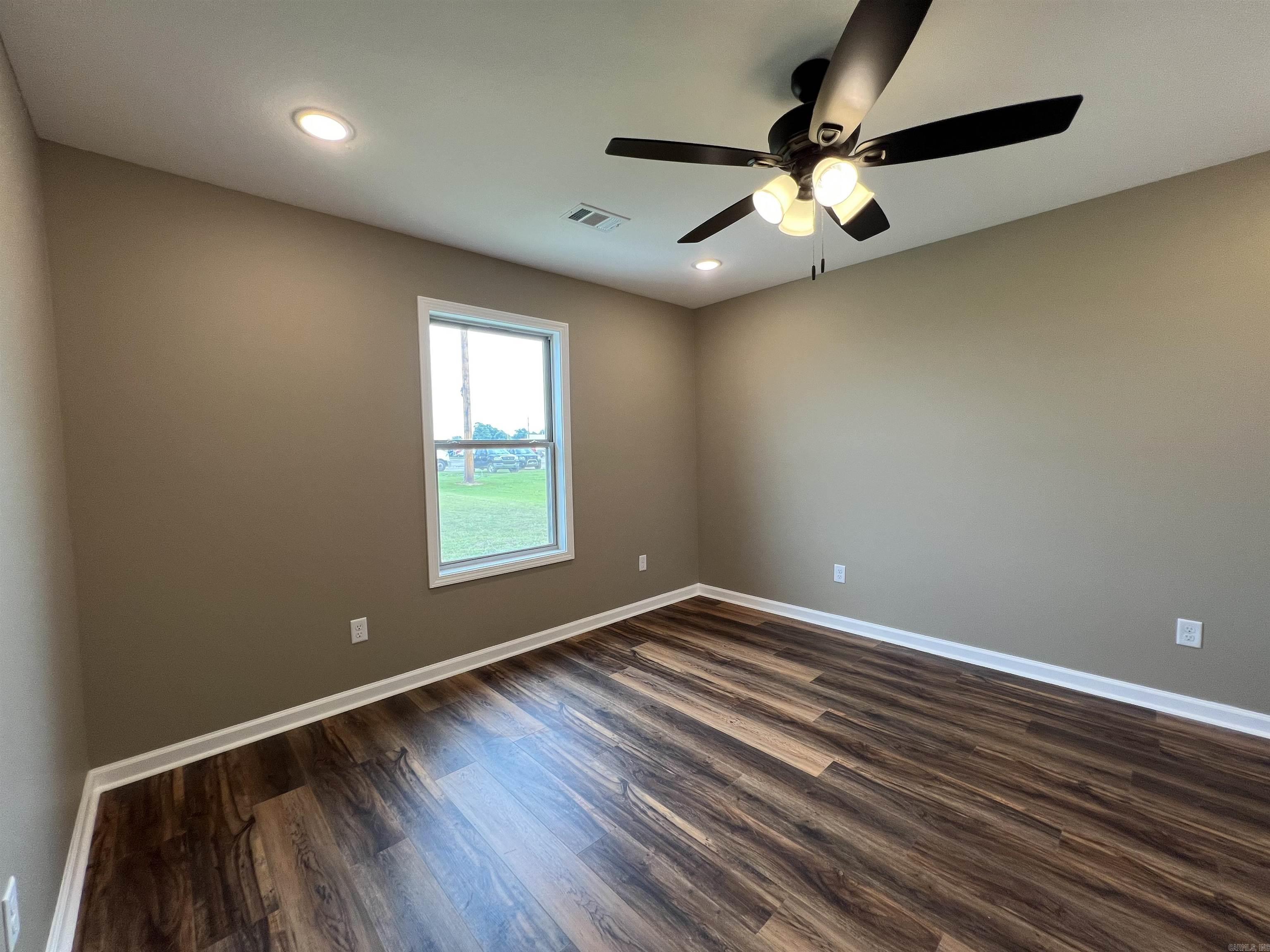 808 Dwight Street Property Photo 20
