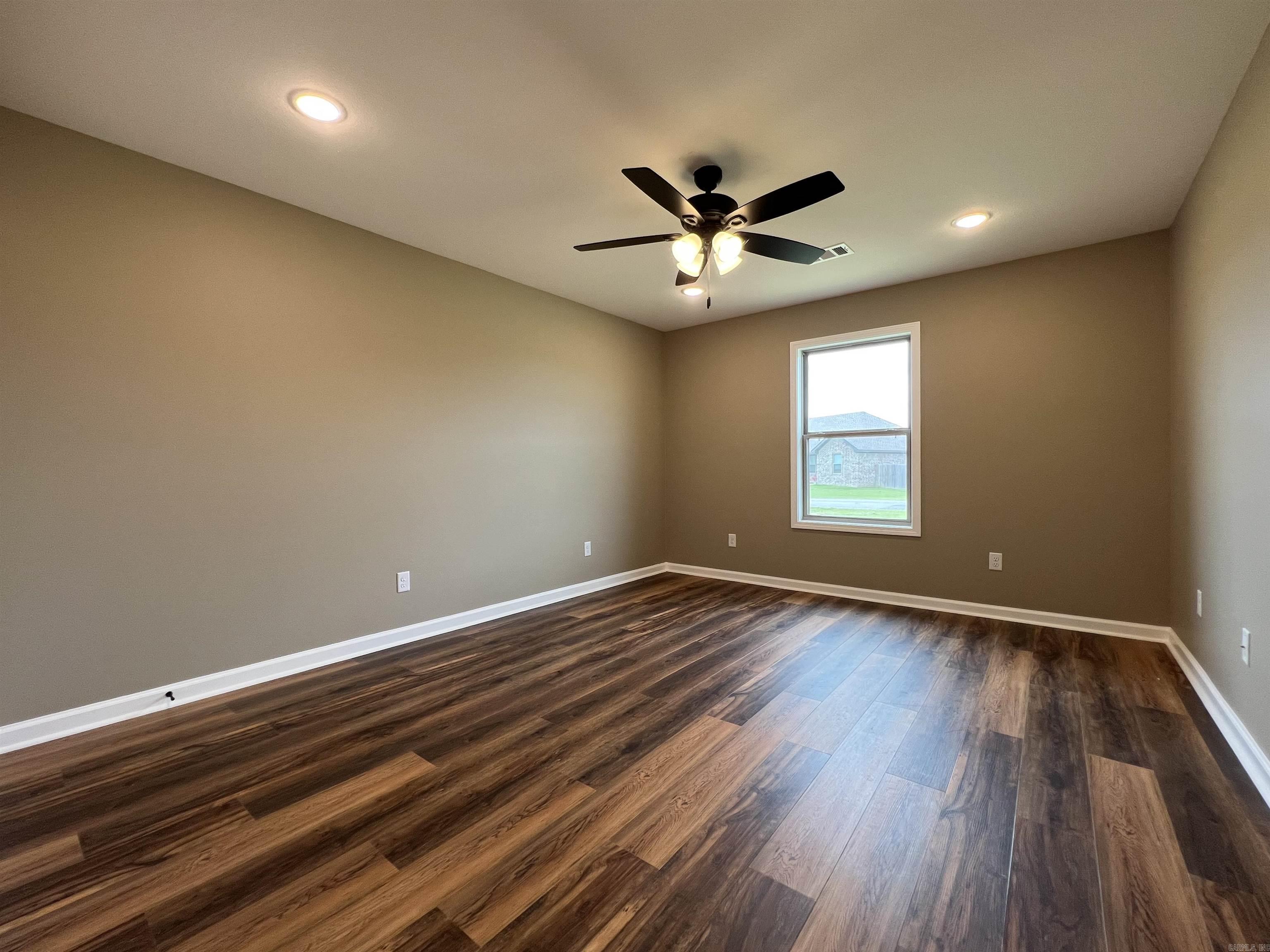 808 Dwight Street Property Photo 26
