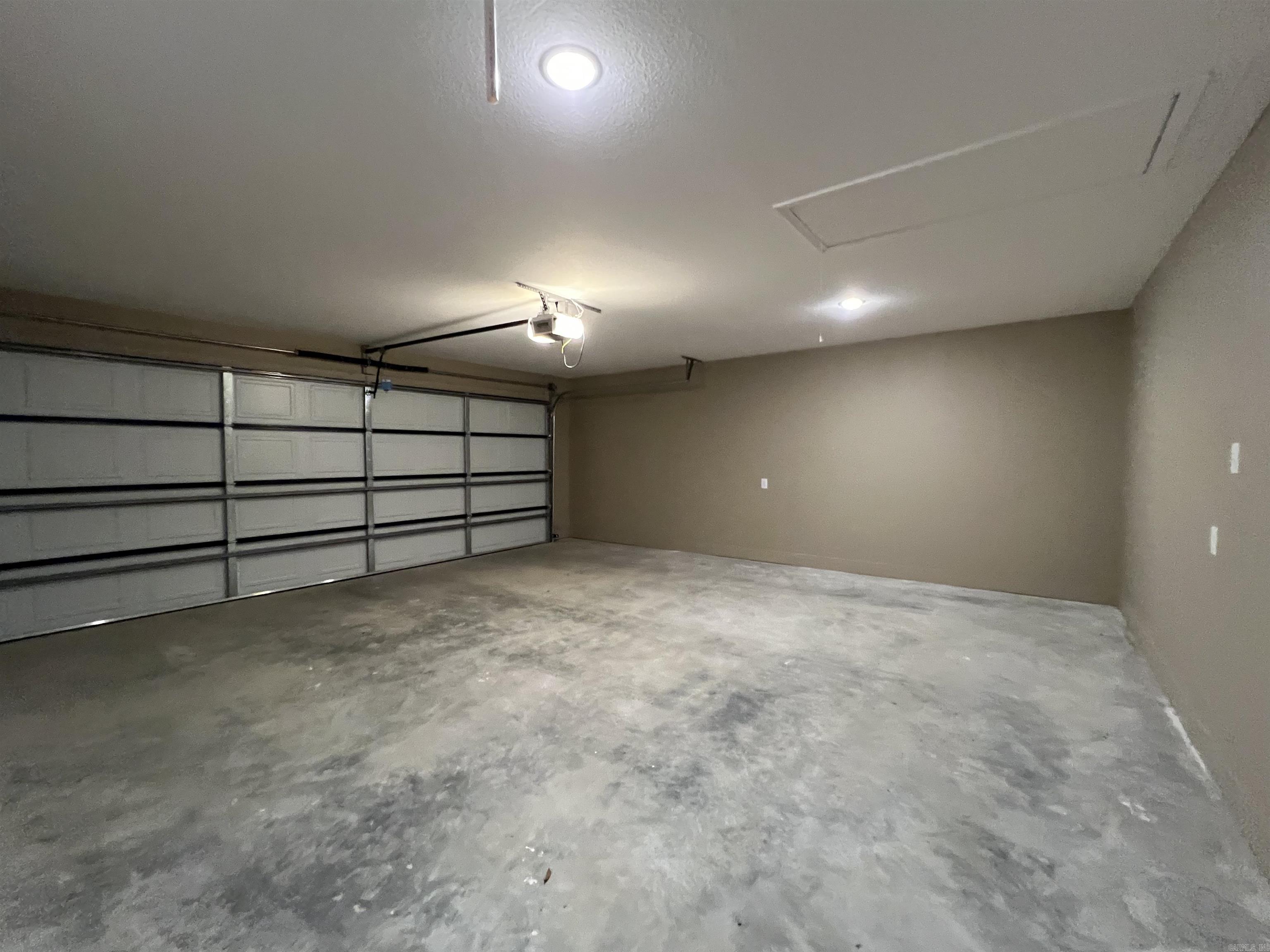 808 Dwight Street Property Photo 28