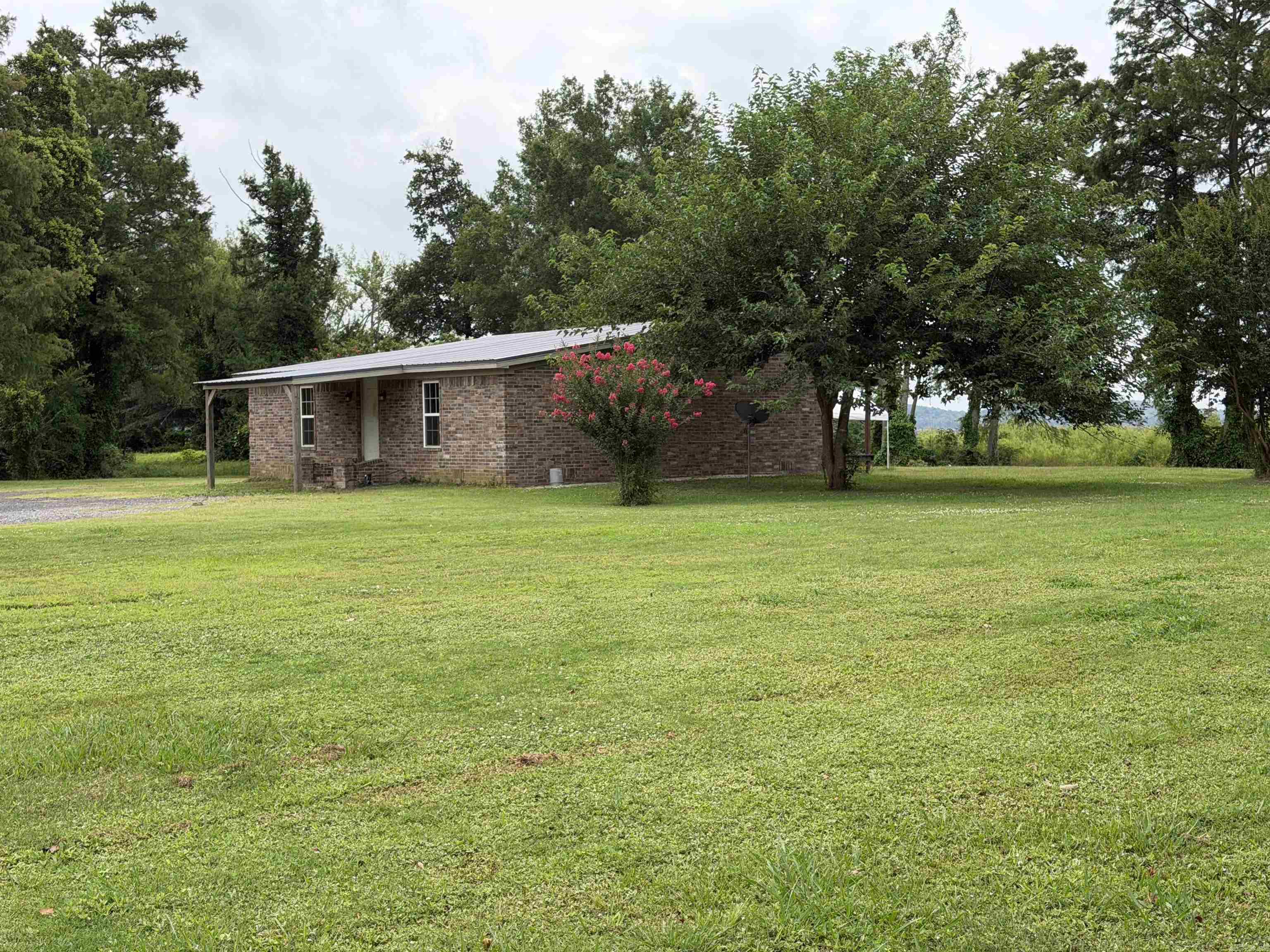 26 Mountain Air Drive Property Photo 4