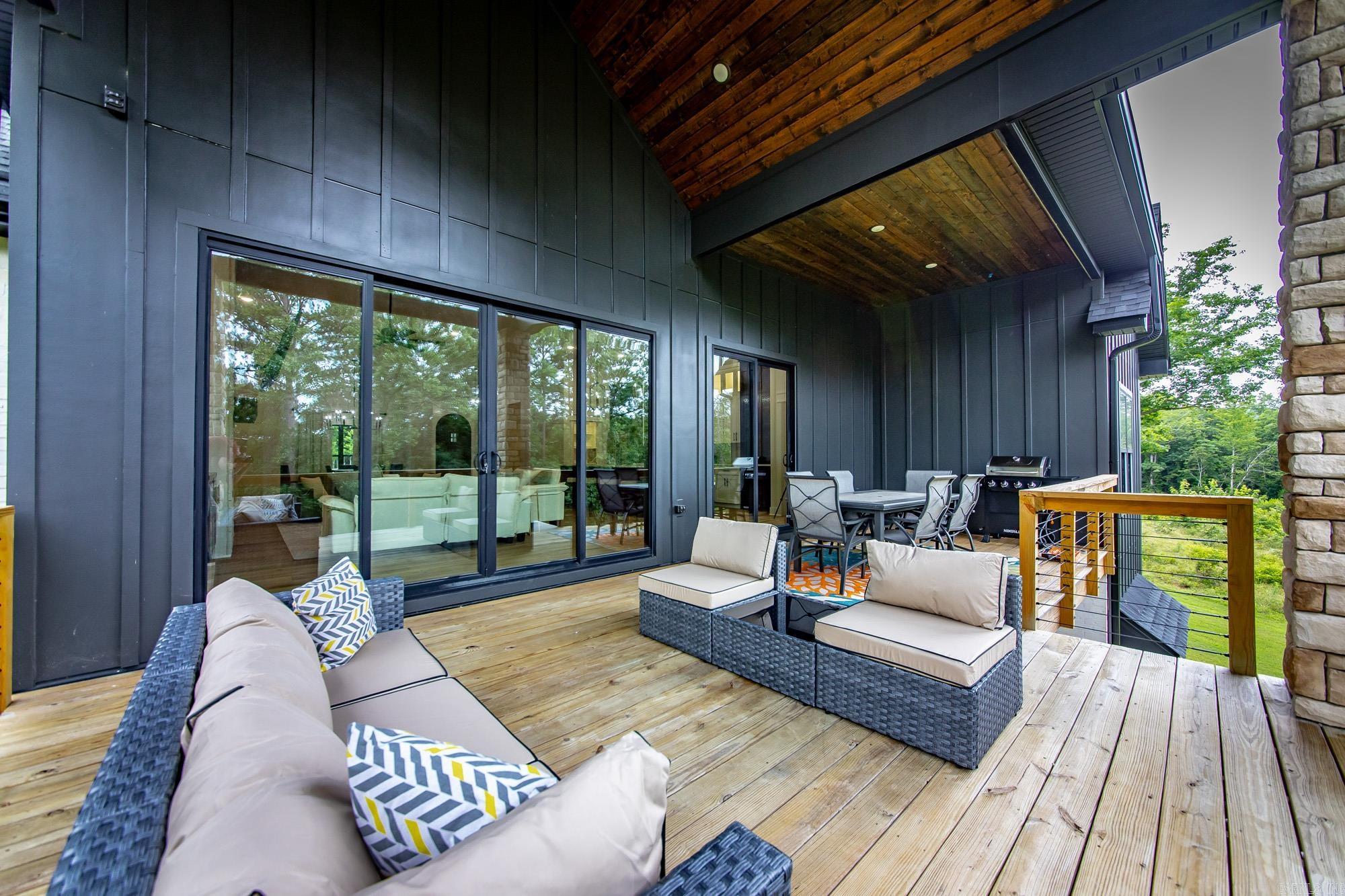 79 Hawks Circle Property Photo 34