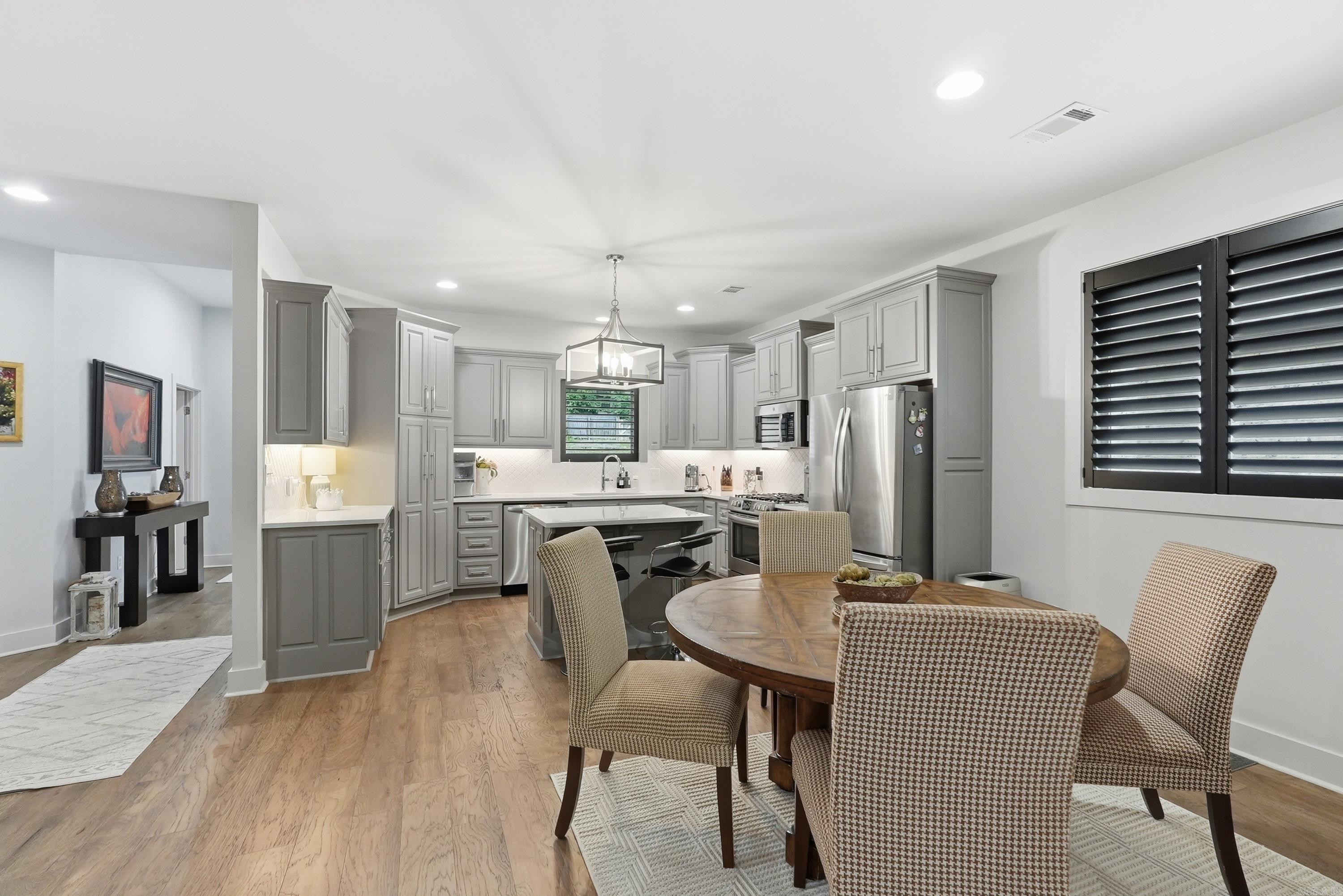 810 Atkins Road Property Photo 8