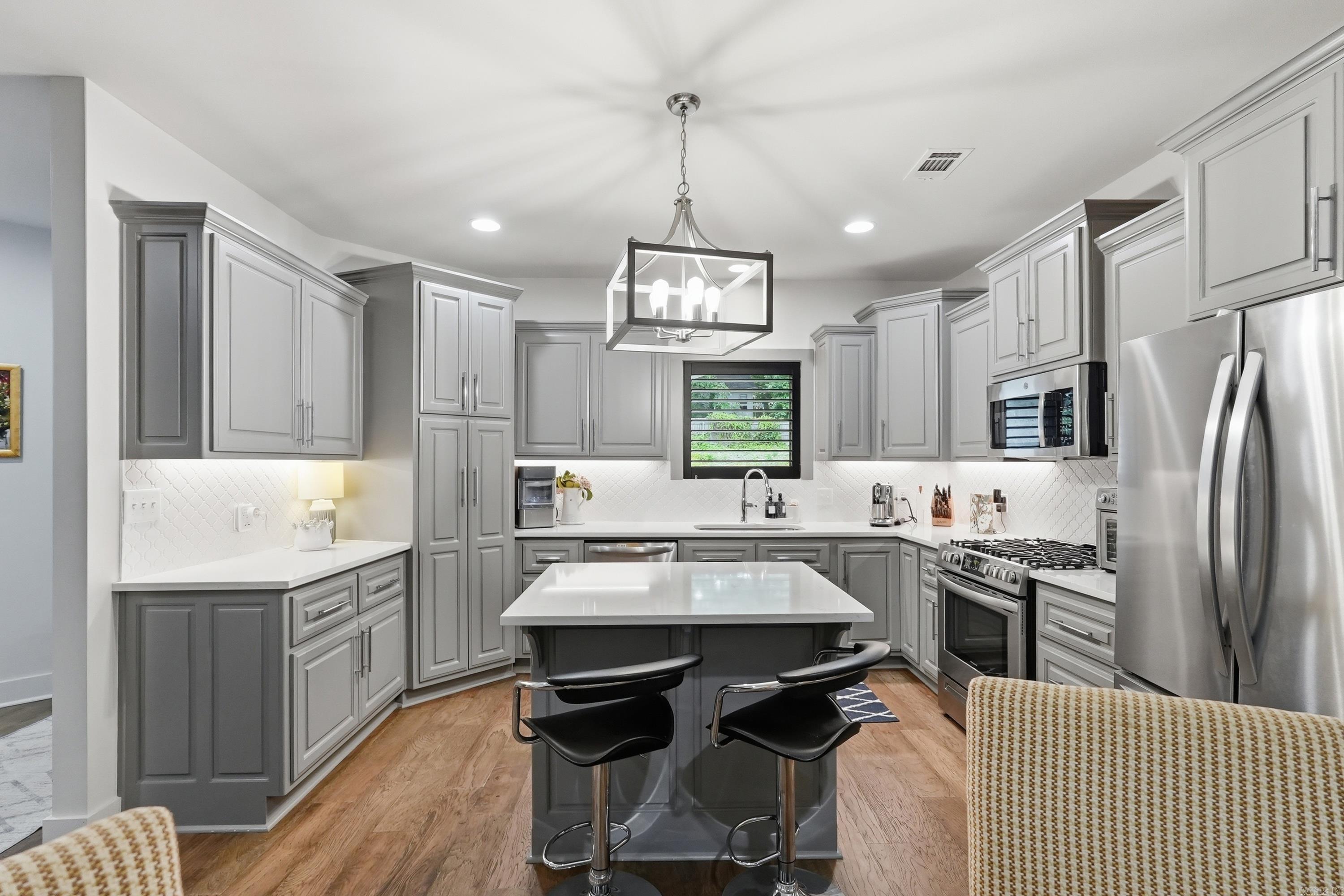 810 Atkins Road Property Photo 11