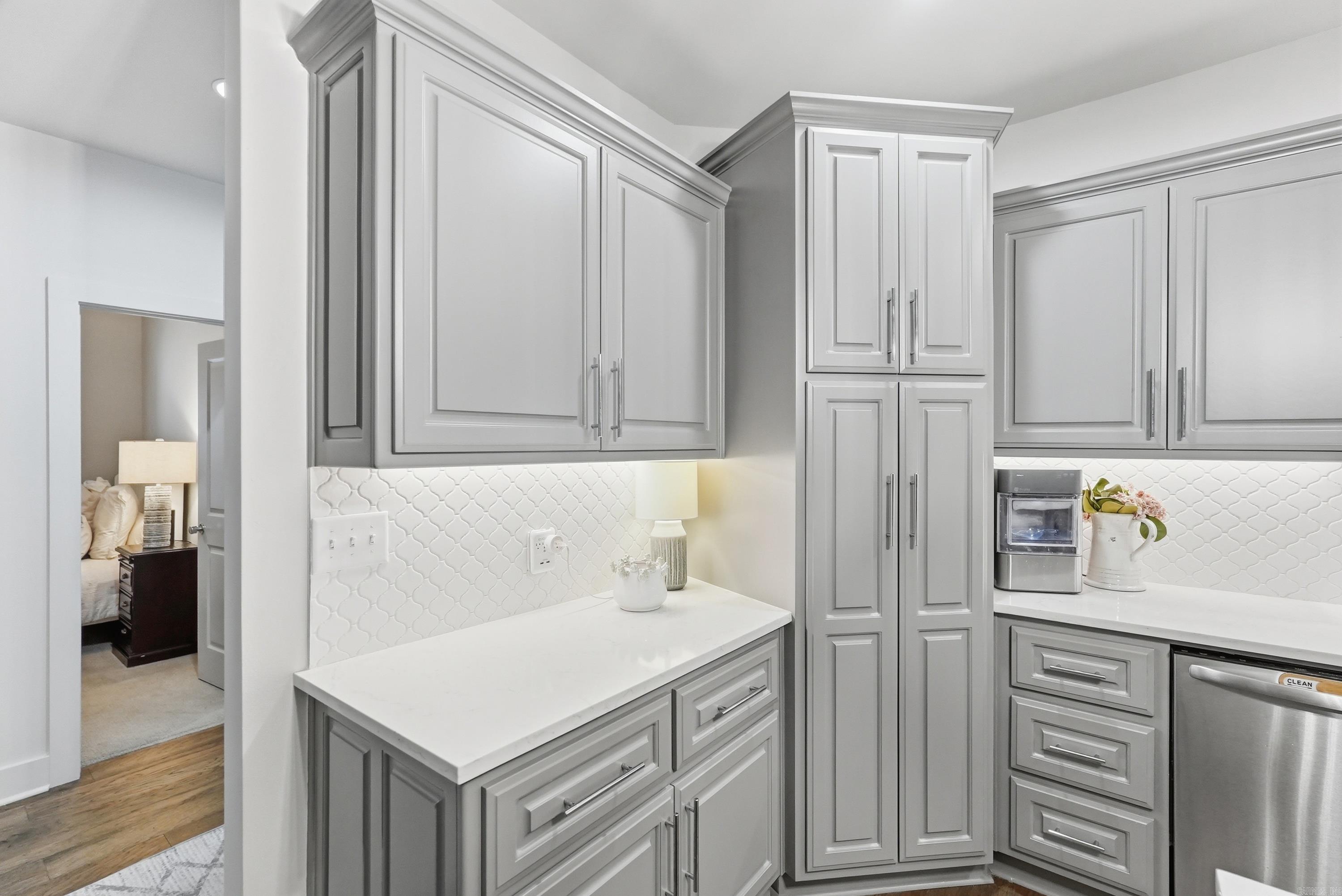 810 Atkins Road Property Photo 13