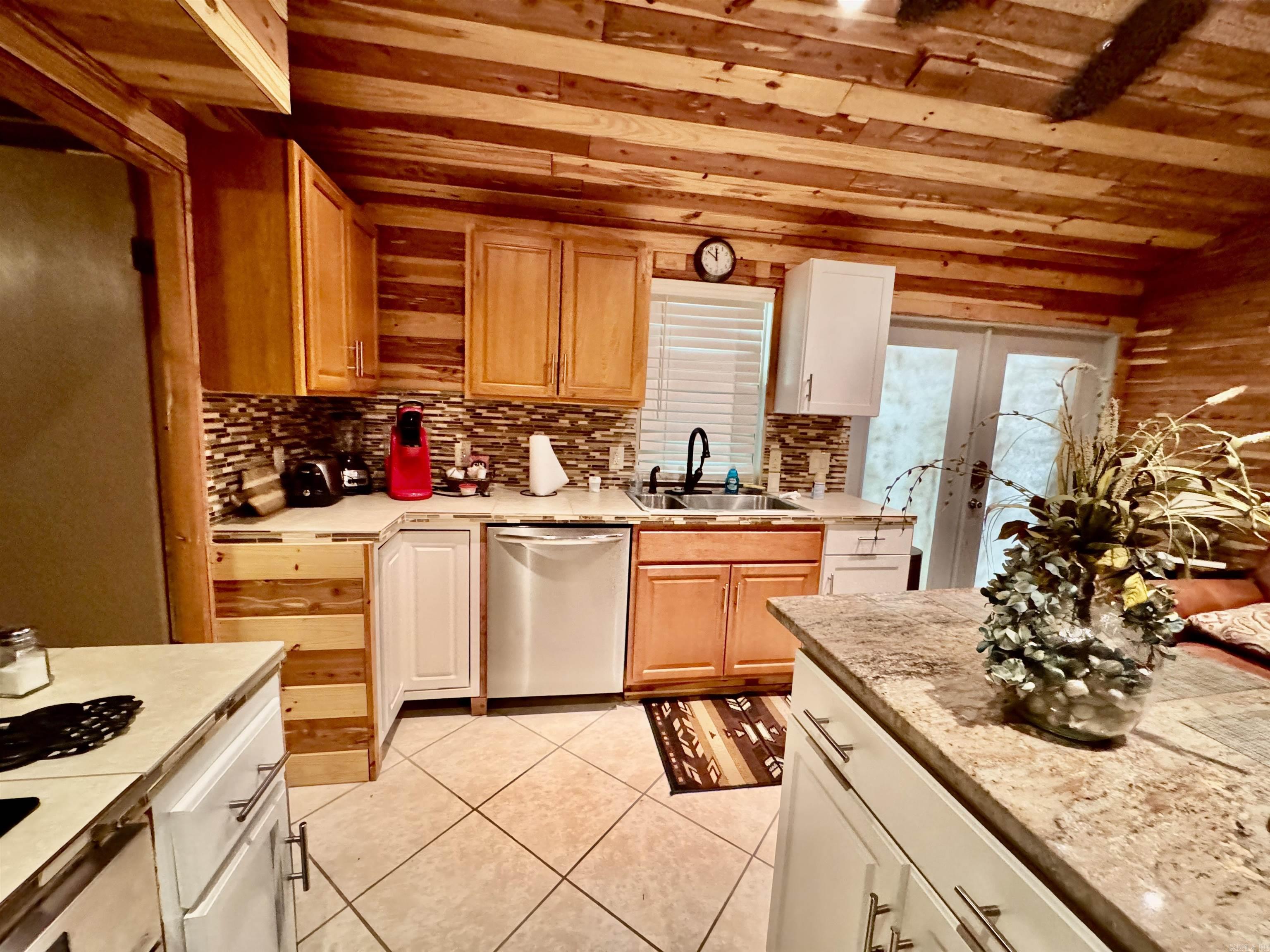 357 Belle Terre Drive Property Photo 16
