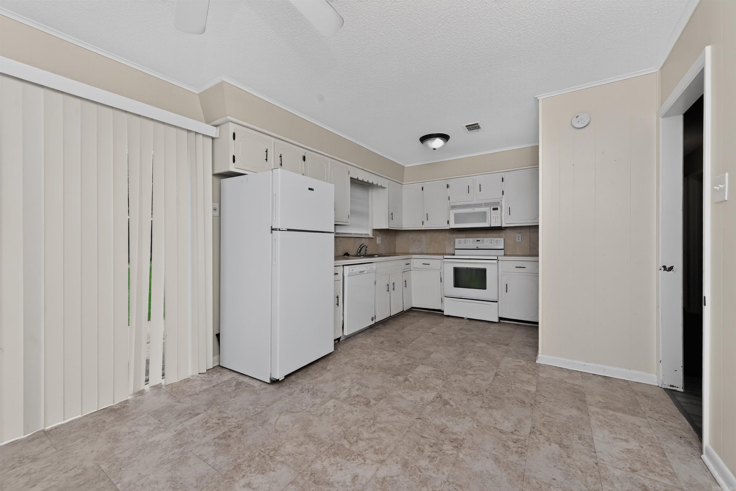 208 Hilda Street Property Photo 17