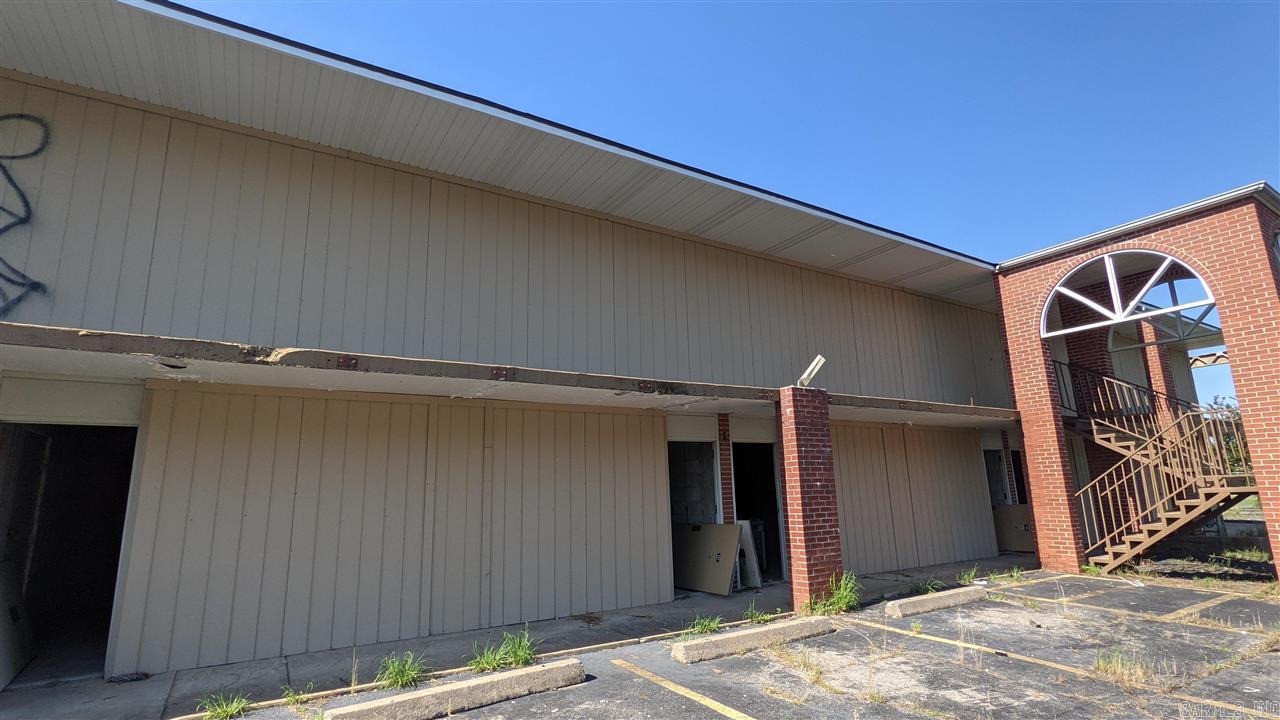 107 S Rand Property Photo 12