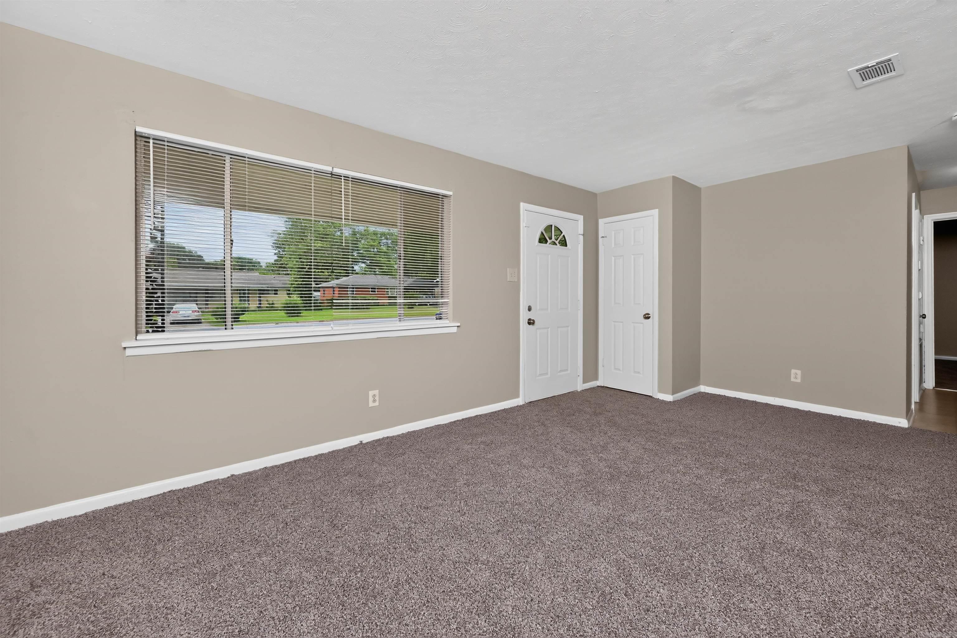 209 Stevenson Street Property Photo 7