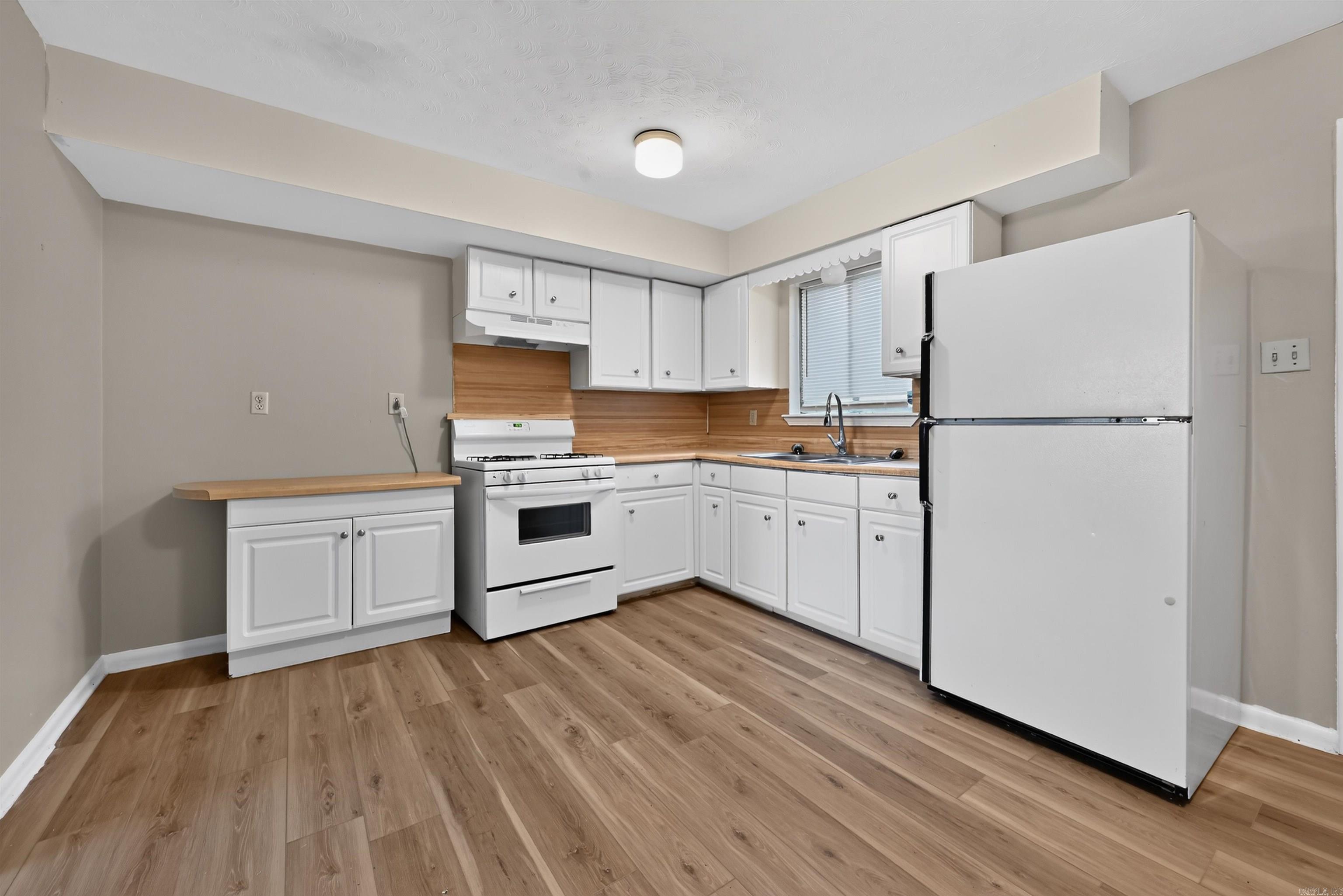 209 Stevenson Street Property Photo 9