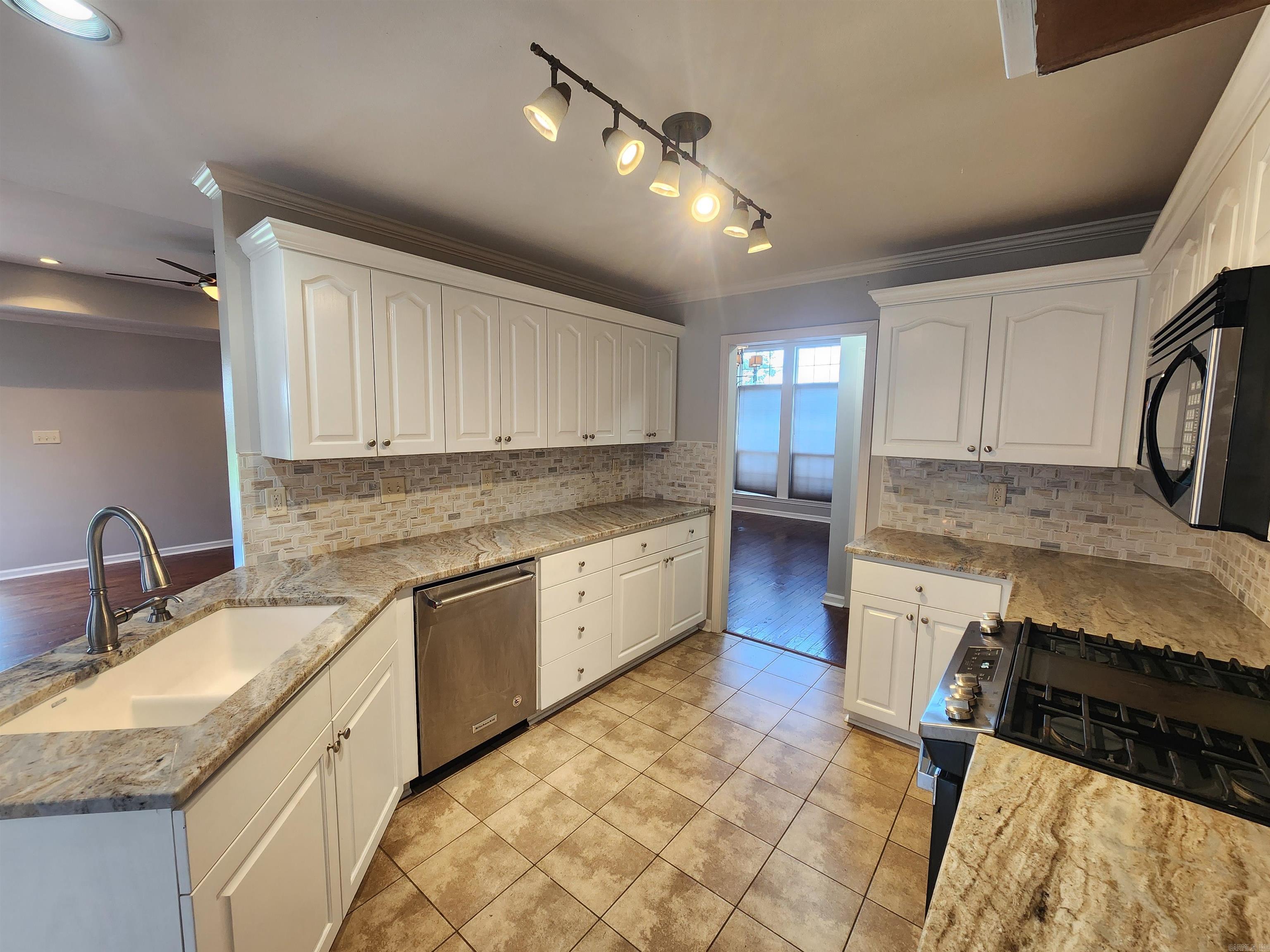 2501 Durango Drive Property Photo 7