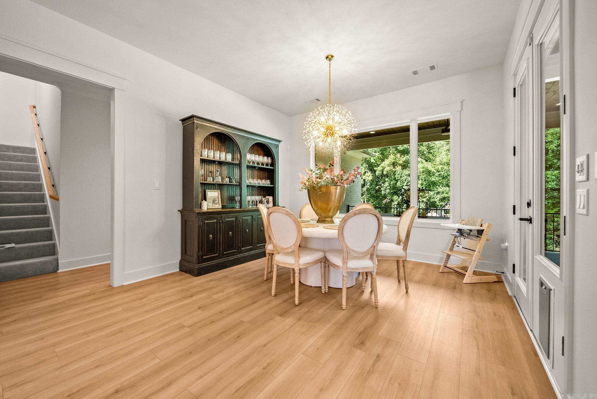 8 Rae Valley Drive Property Photo 23