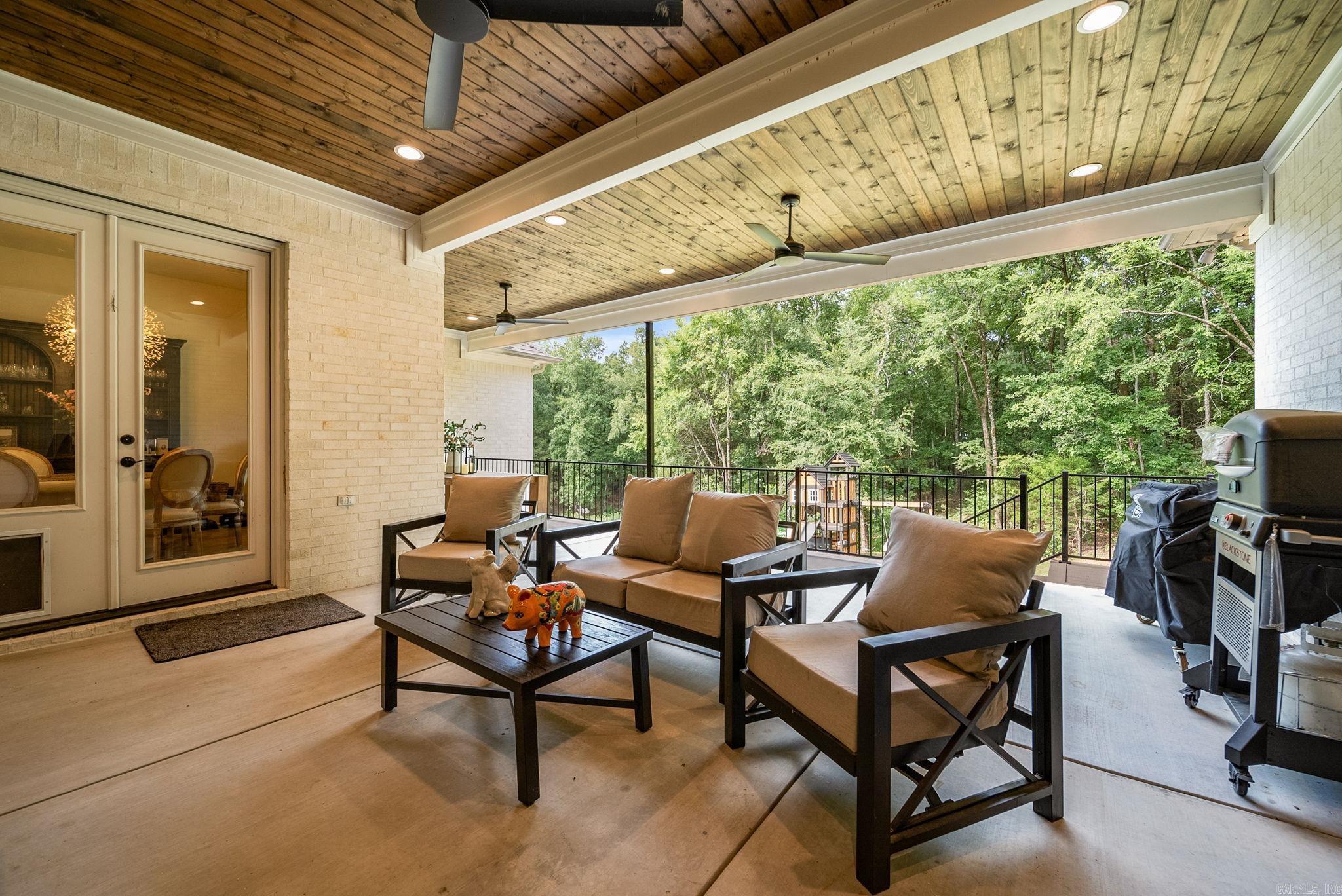8 Rae Valley Drive Property Photo 46