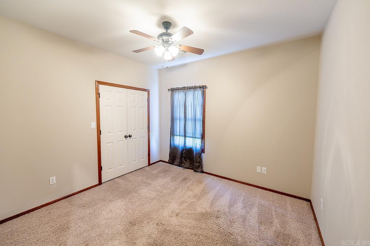 260 Hawthorne Property Photo 15