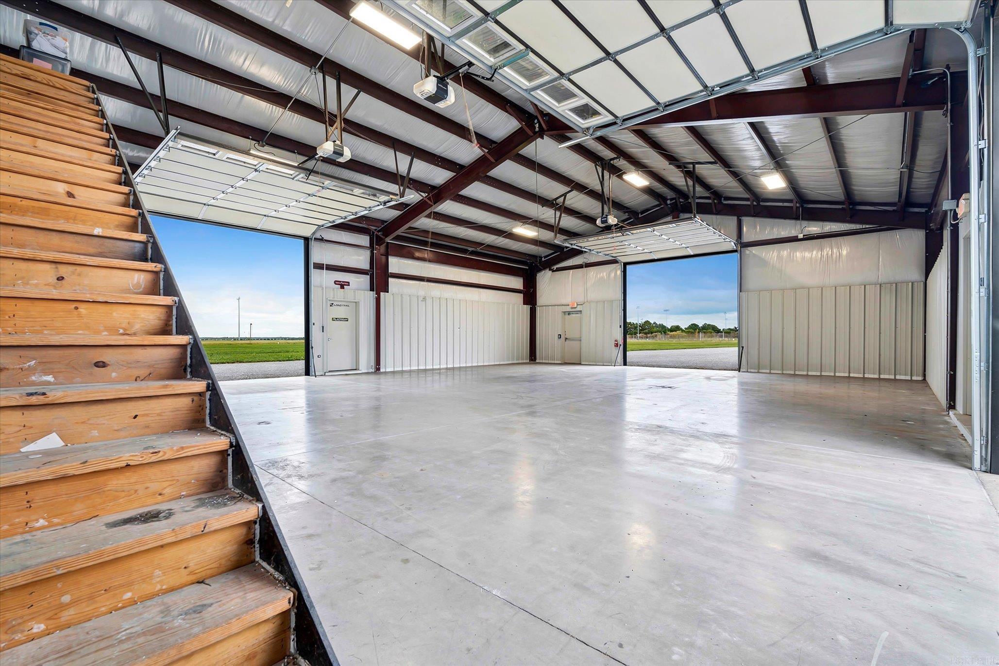 538 Industrial Drive Property Photo 33