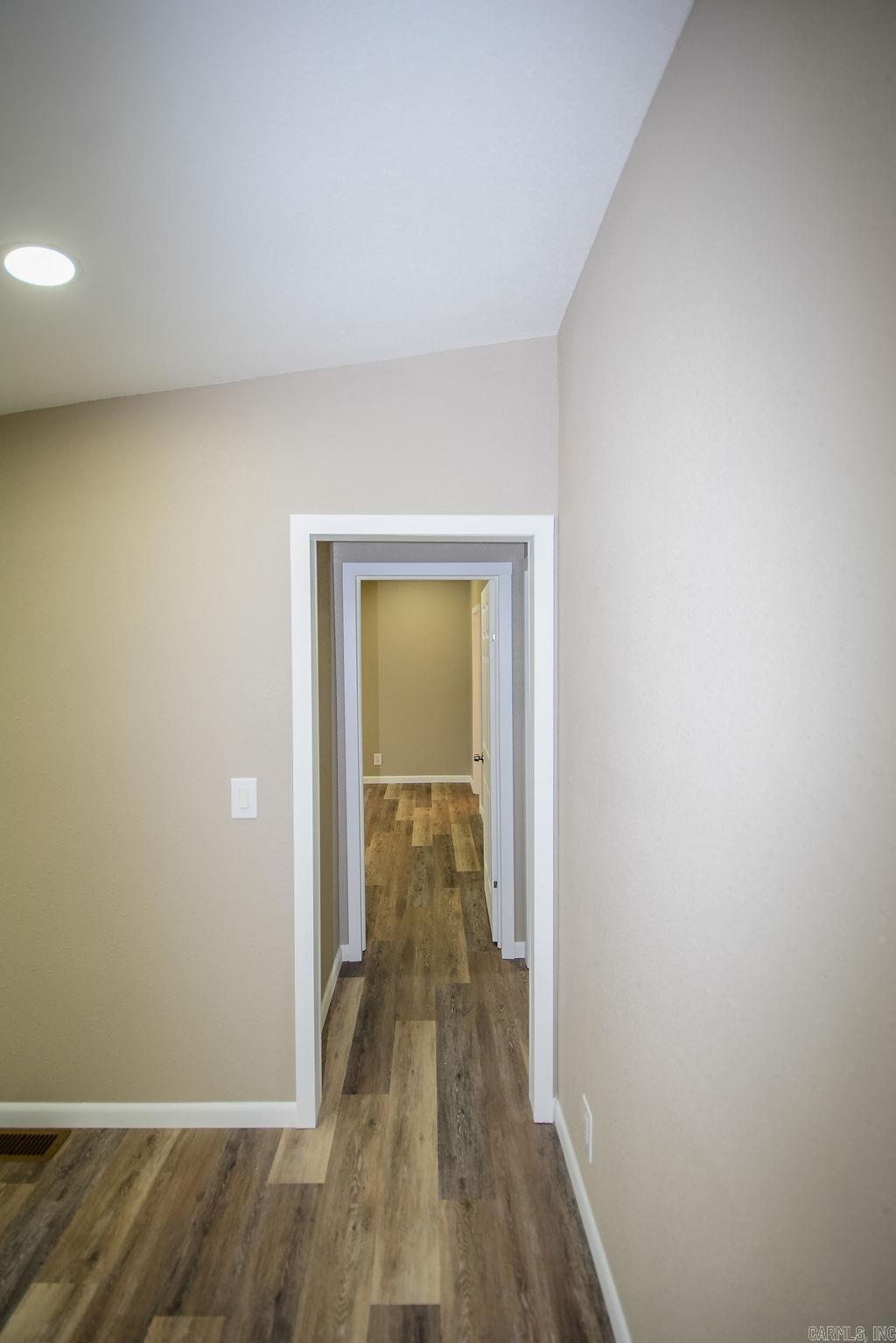 1036 Tippitt Road Property Photo 17