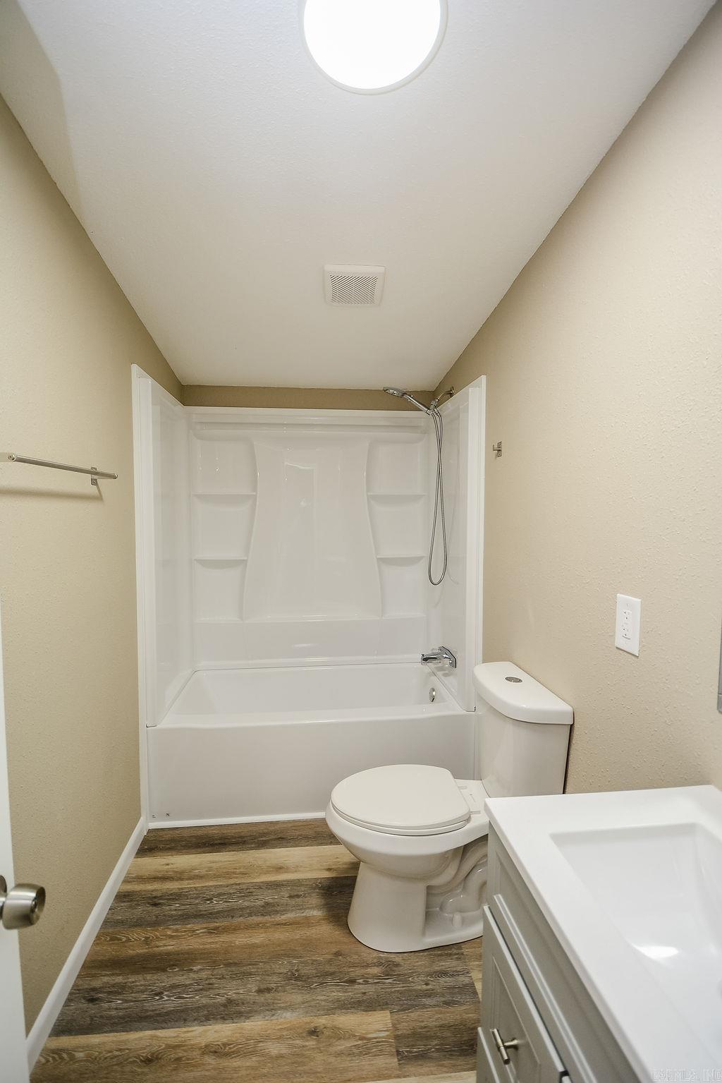 1036 Tippitt Road Property Photo 27